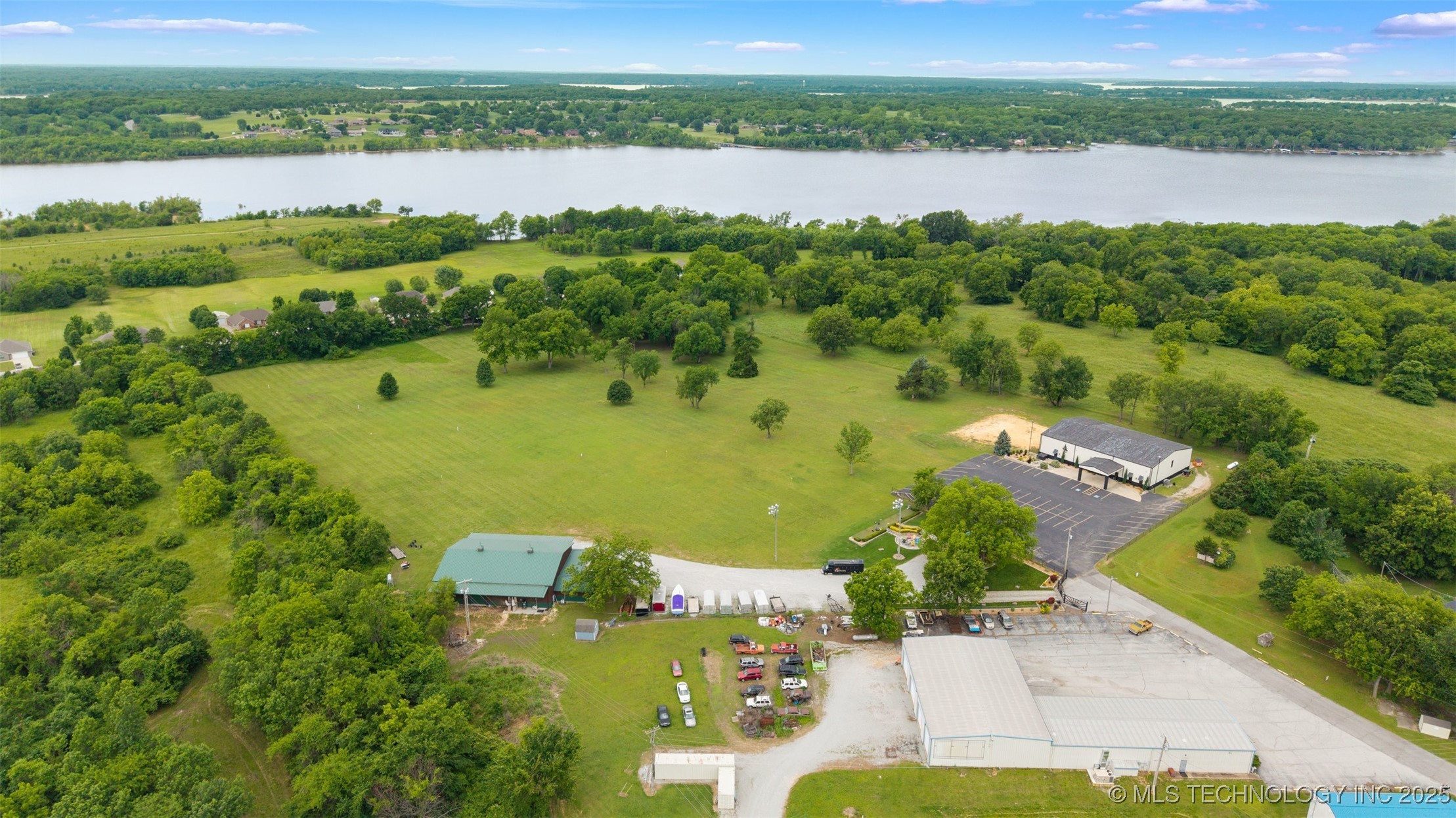 500 39th Street Grove OK 74344