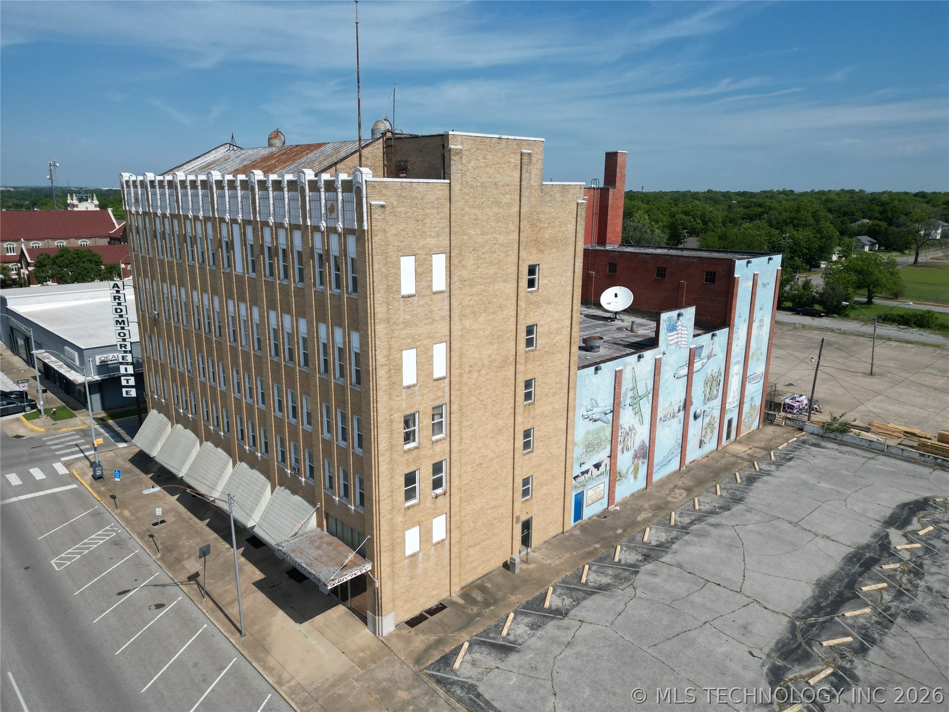 115 W Broadway Street Ardmore OK 73401