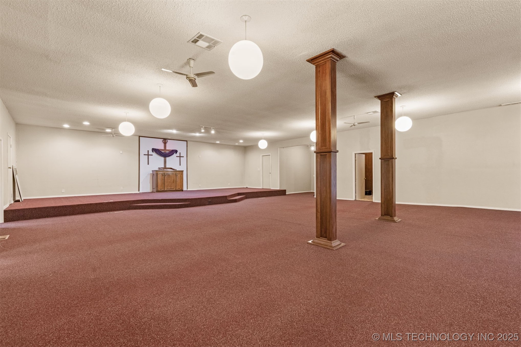 215 S Bixby Street Coweta OK 74429
