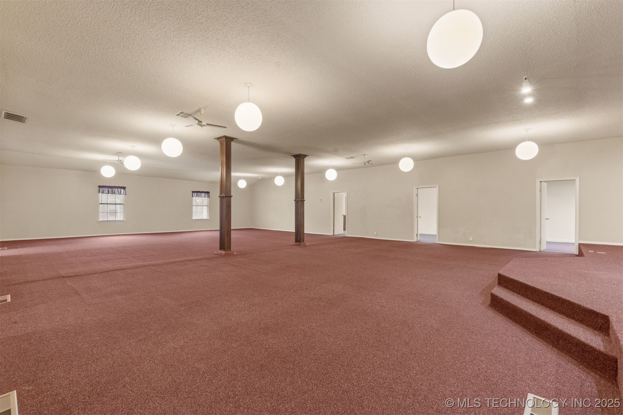 215 S Bixby Street Coweta OK 74429