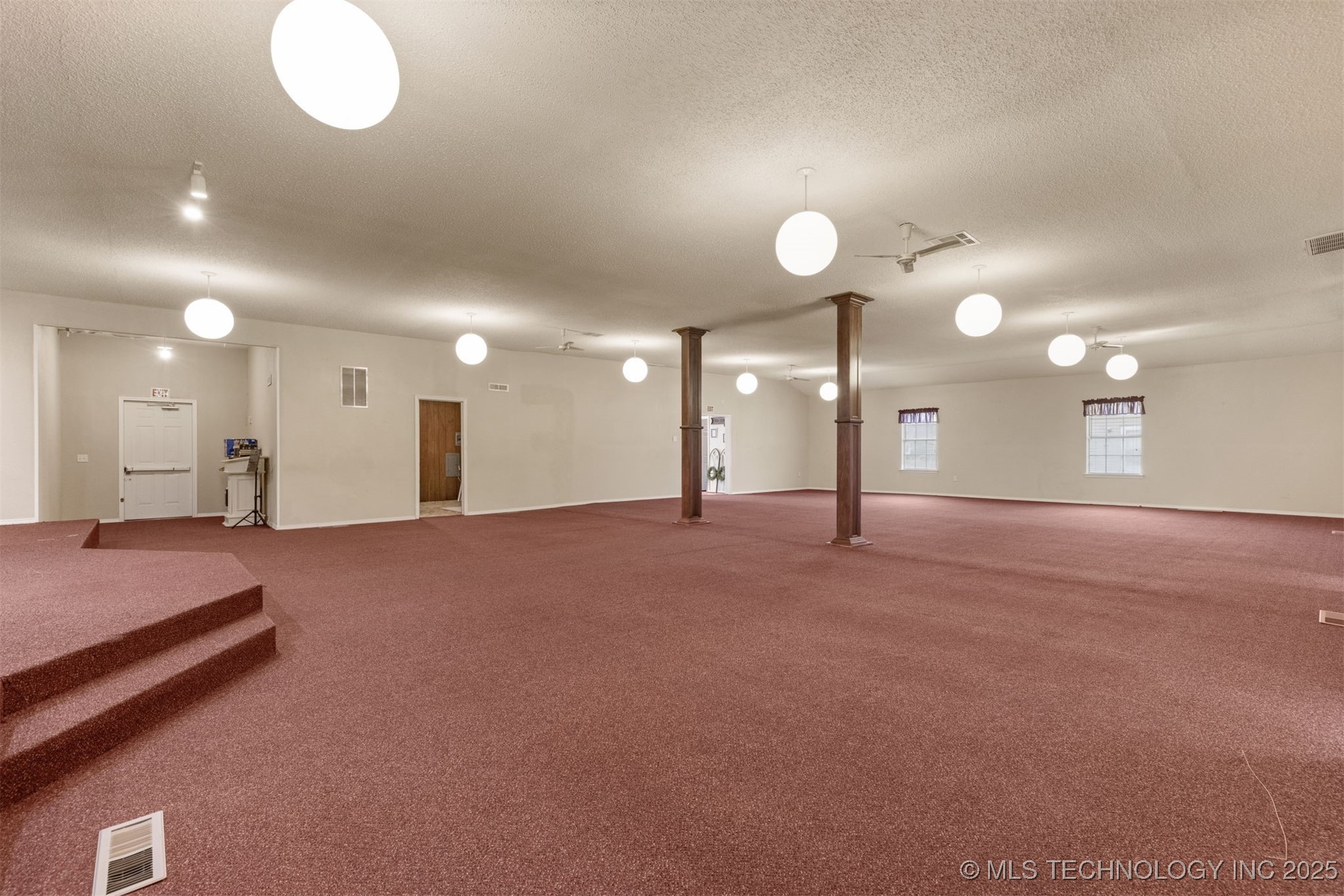 215 S Bixby Street Coweta OK 74429