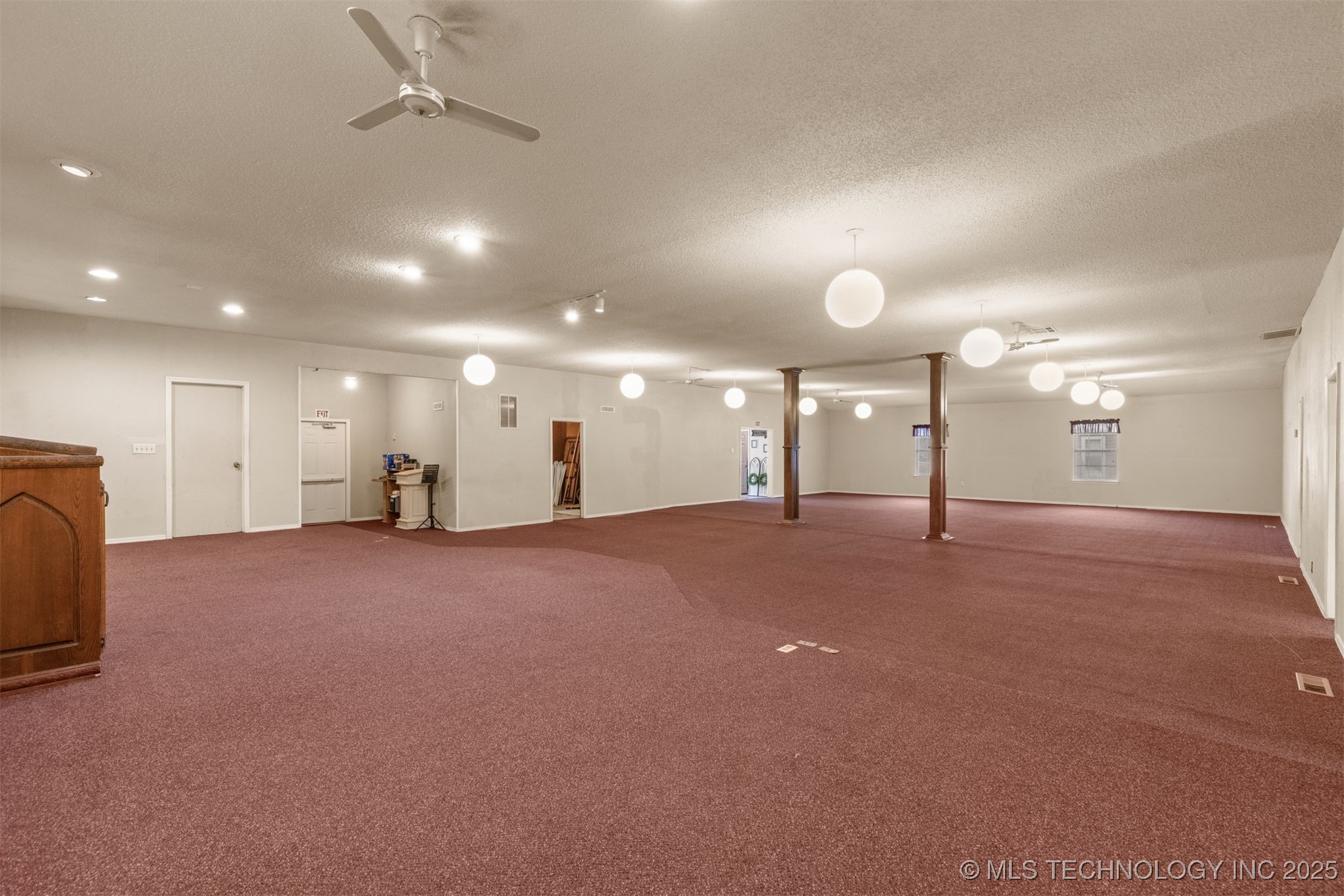 215 S Bixby Street Coweta OK 74429