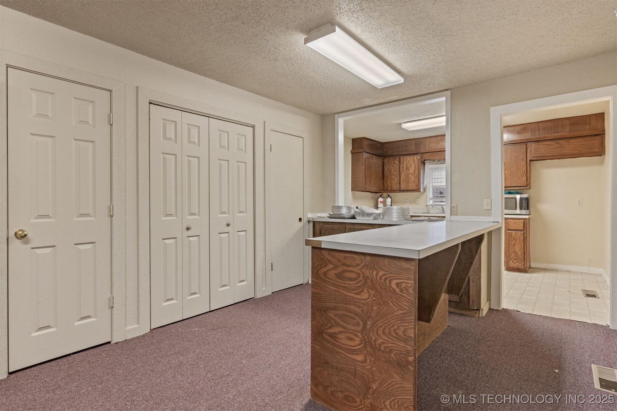 215 S Bixby Street Coweta OK 74429