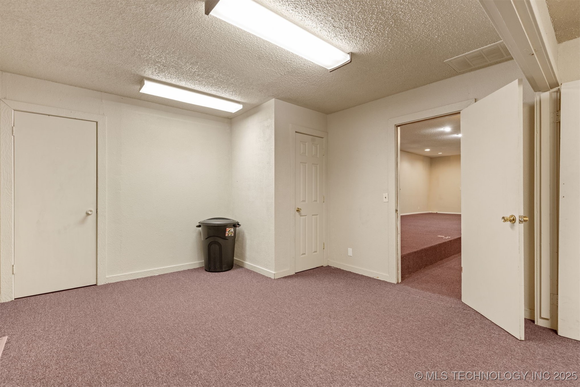 215 S Bixby Street Coweta OK 74429