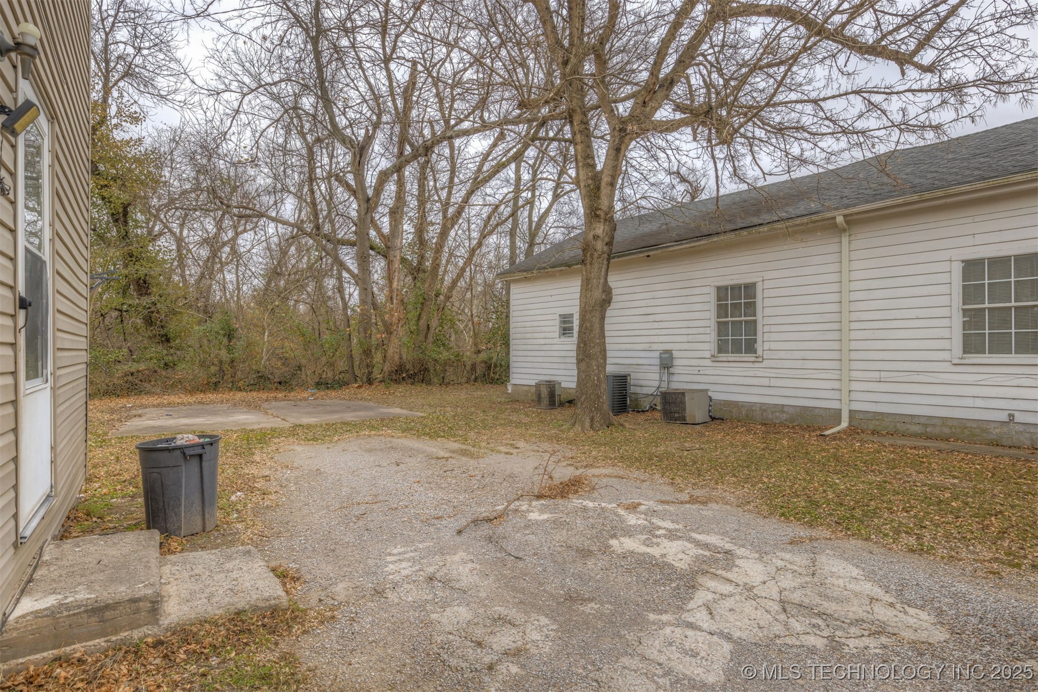 215 S Bixby Street Coweta OK 74429