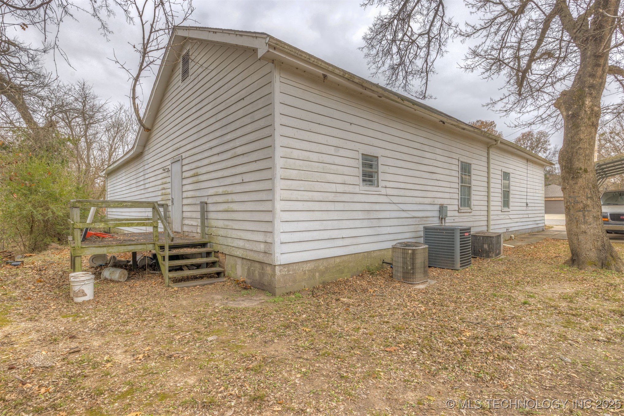 215 S Bixby Street Coweta OK 74429