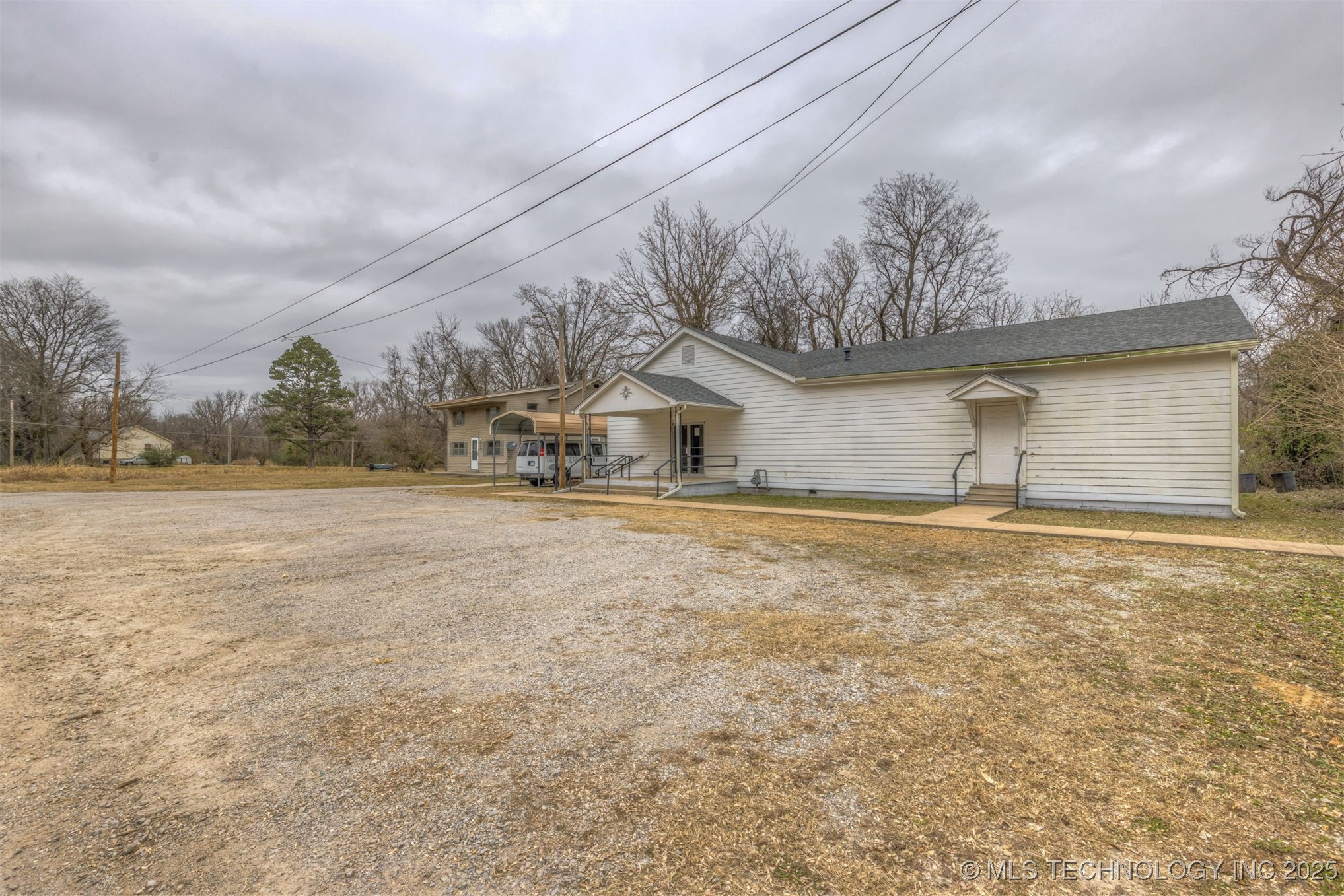 215 S Bixby Street Coweta OK 74429