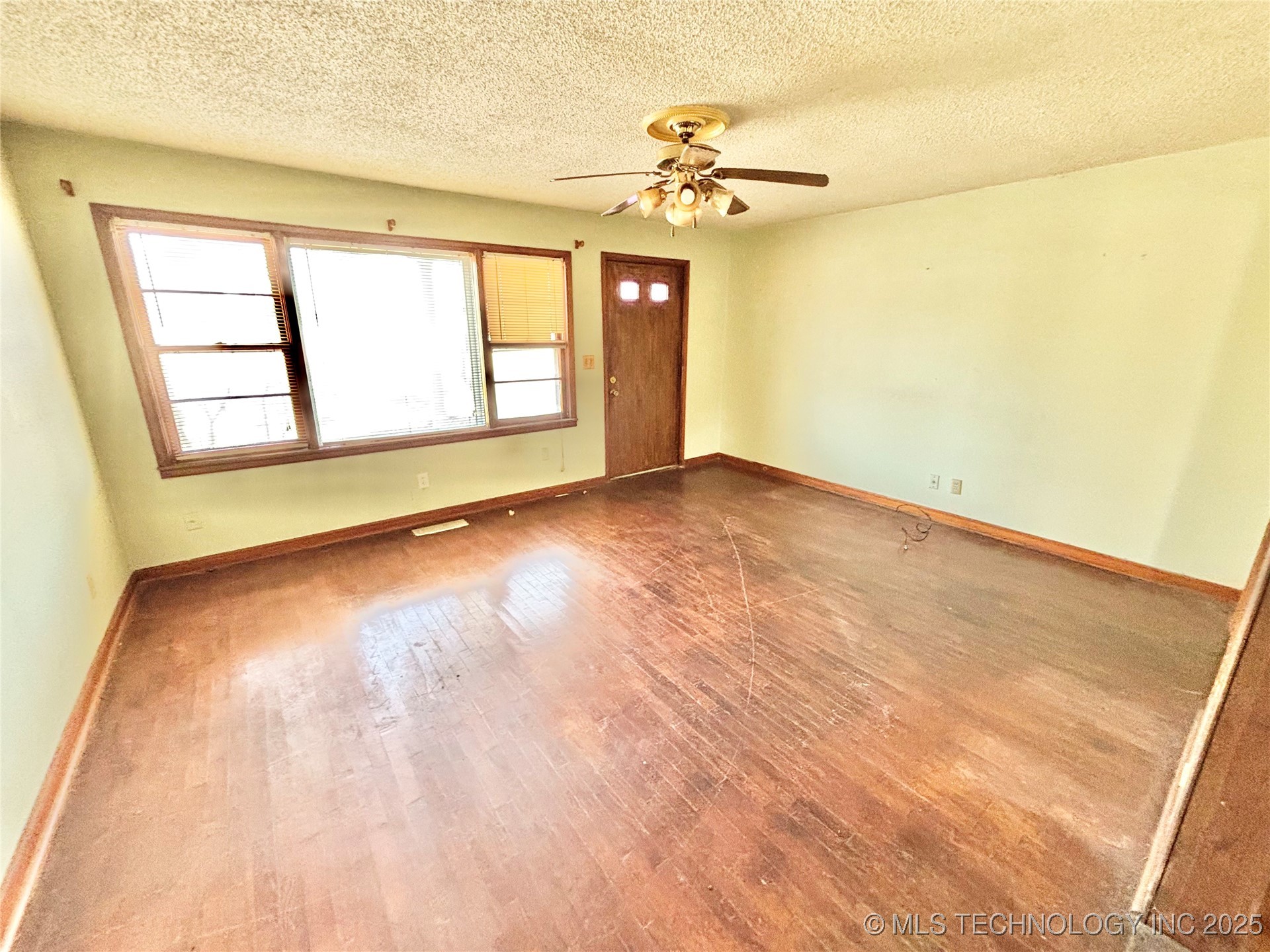 900 E Main Stigler OK 74462