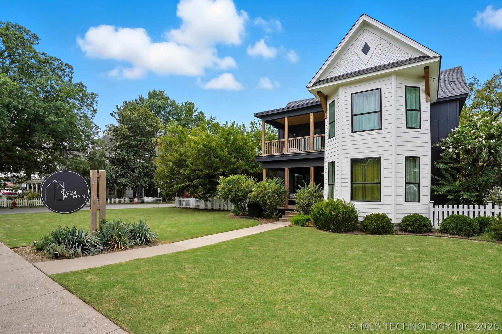 924 S Main Street Broken Arrow OK 74012