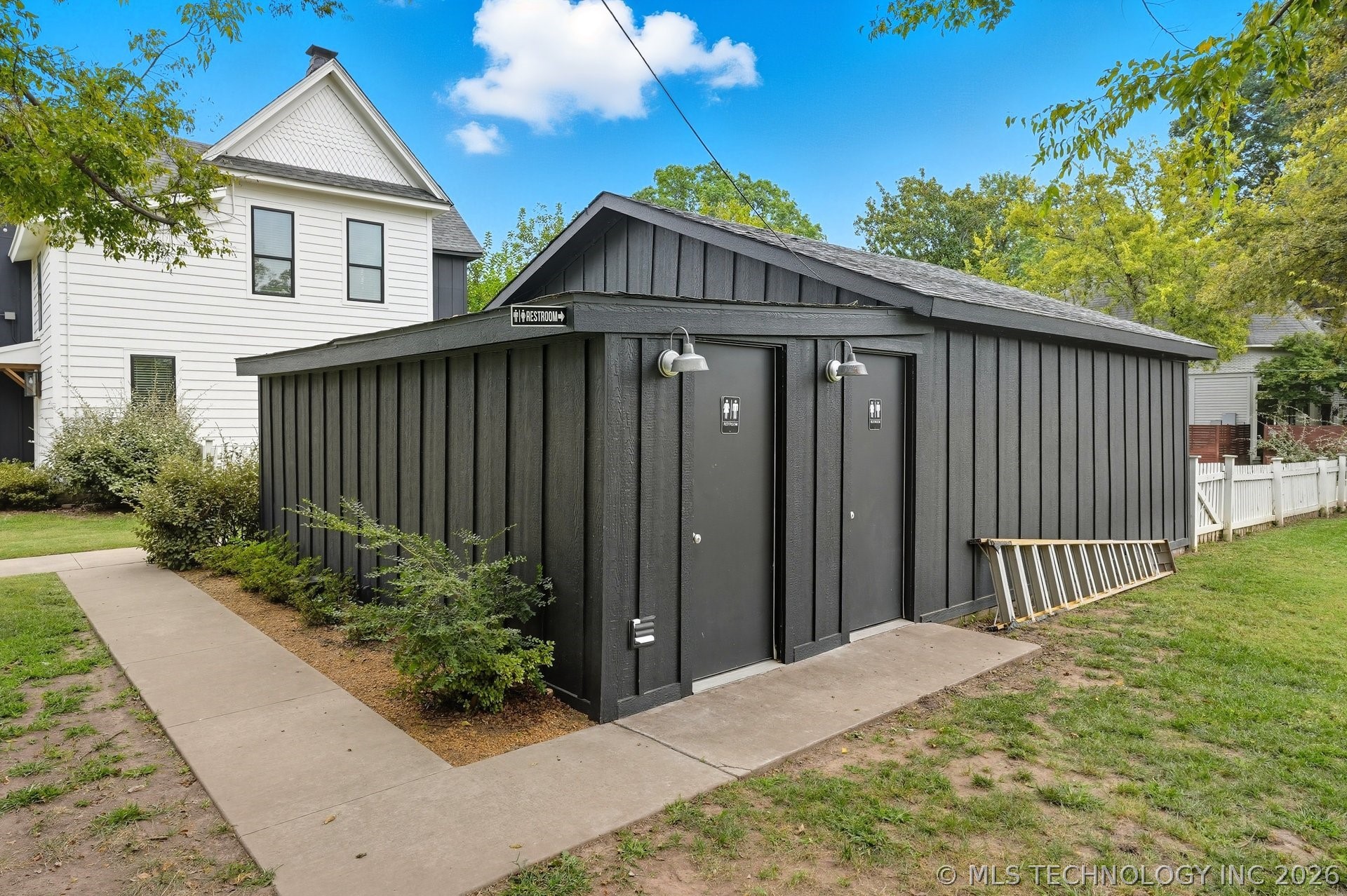924 S Main Street Broken Arrow OK 74012