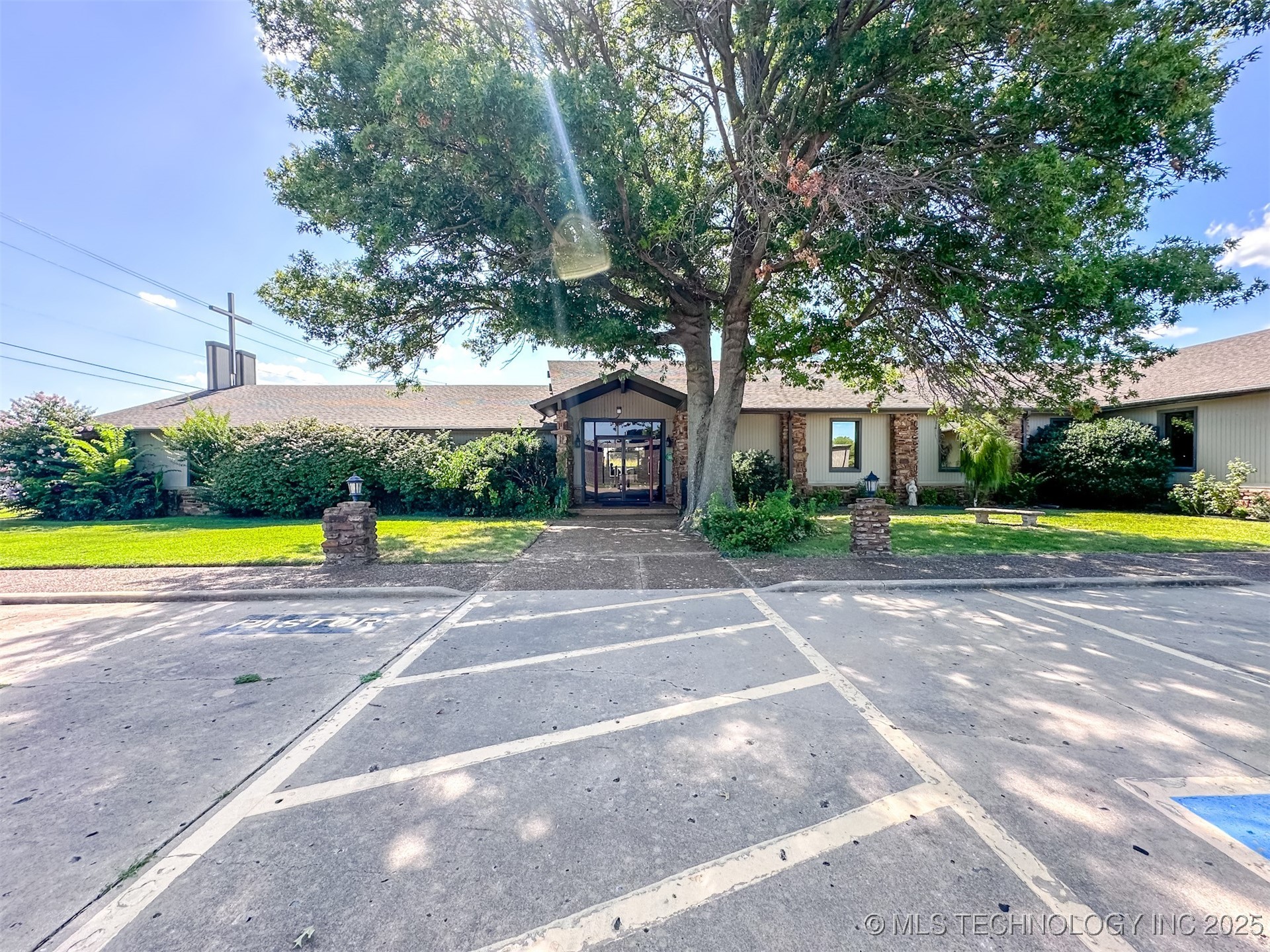 2833 W Main Street Jenks OK 74037