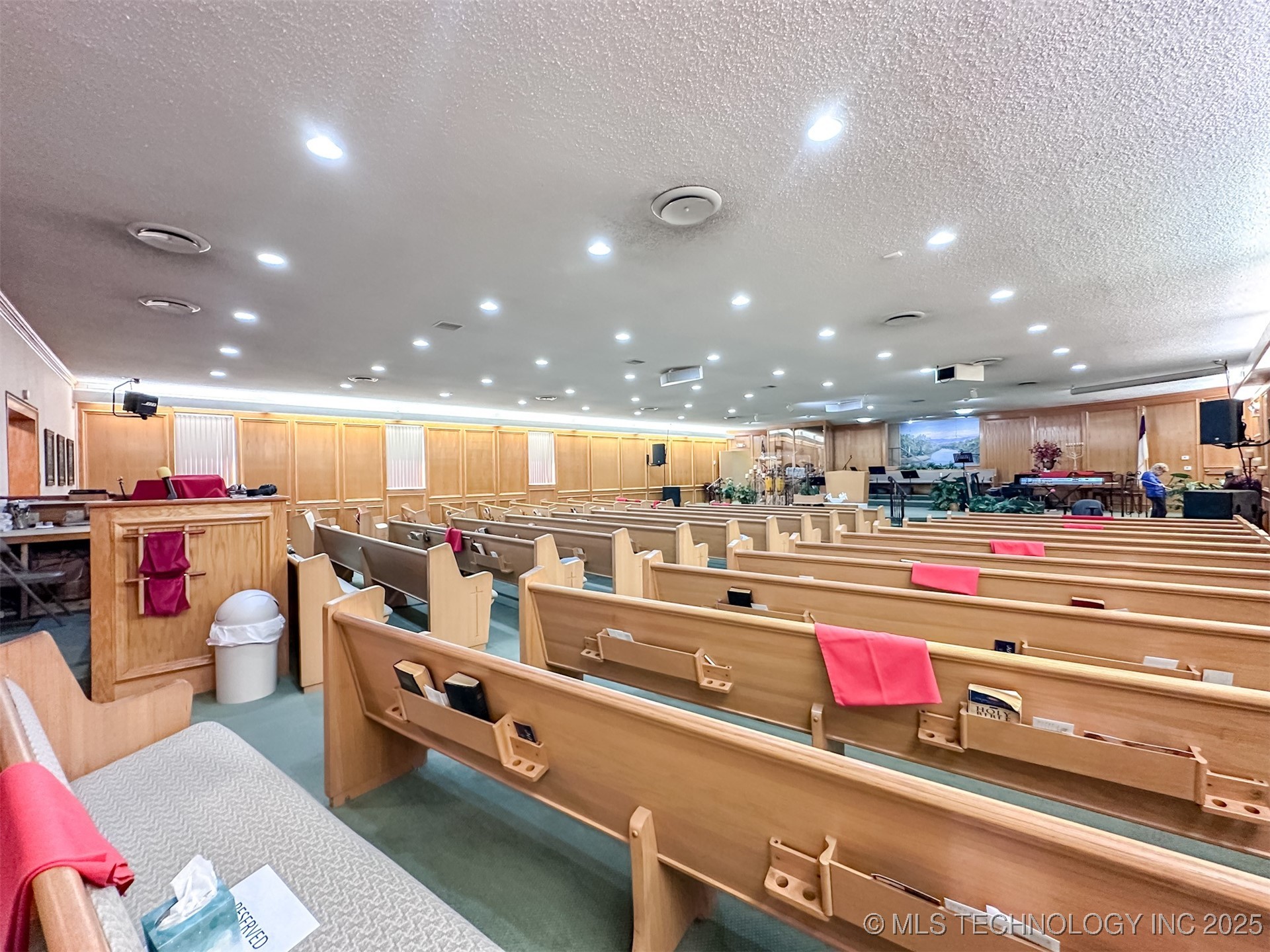 2833 W Main Street Jenks OK 74037