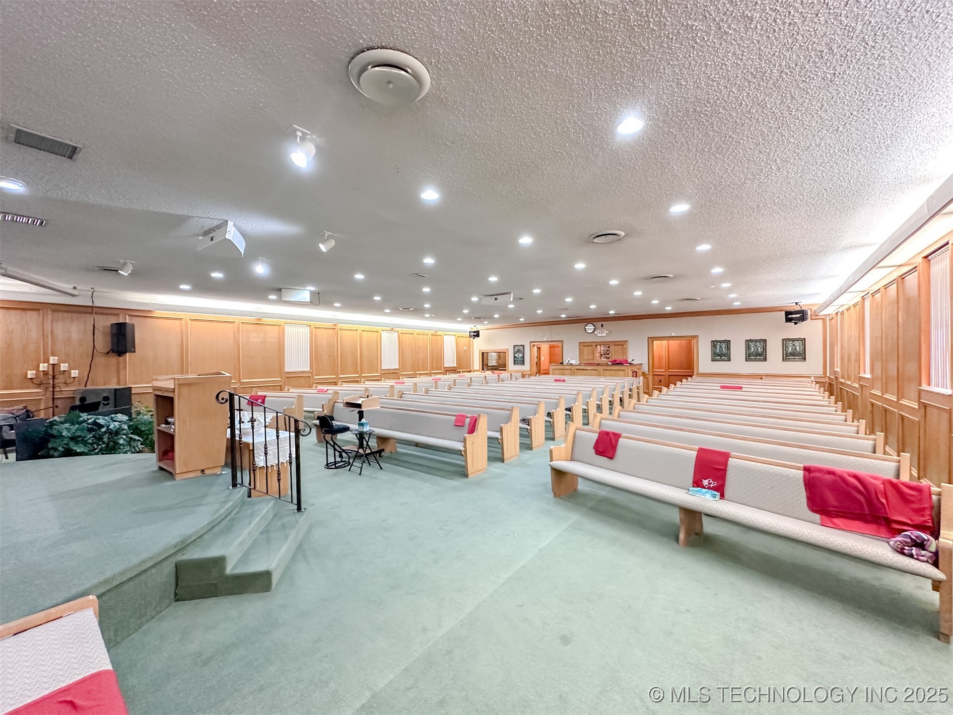 2833 W Main Street Jenks OK 74037