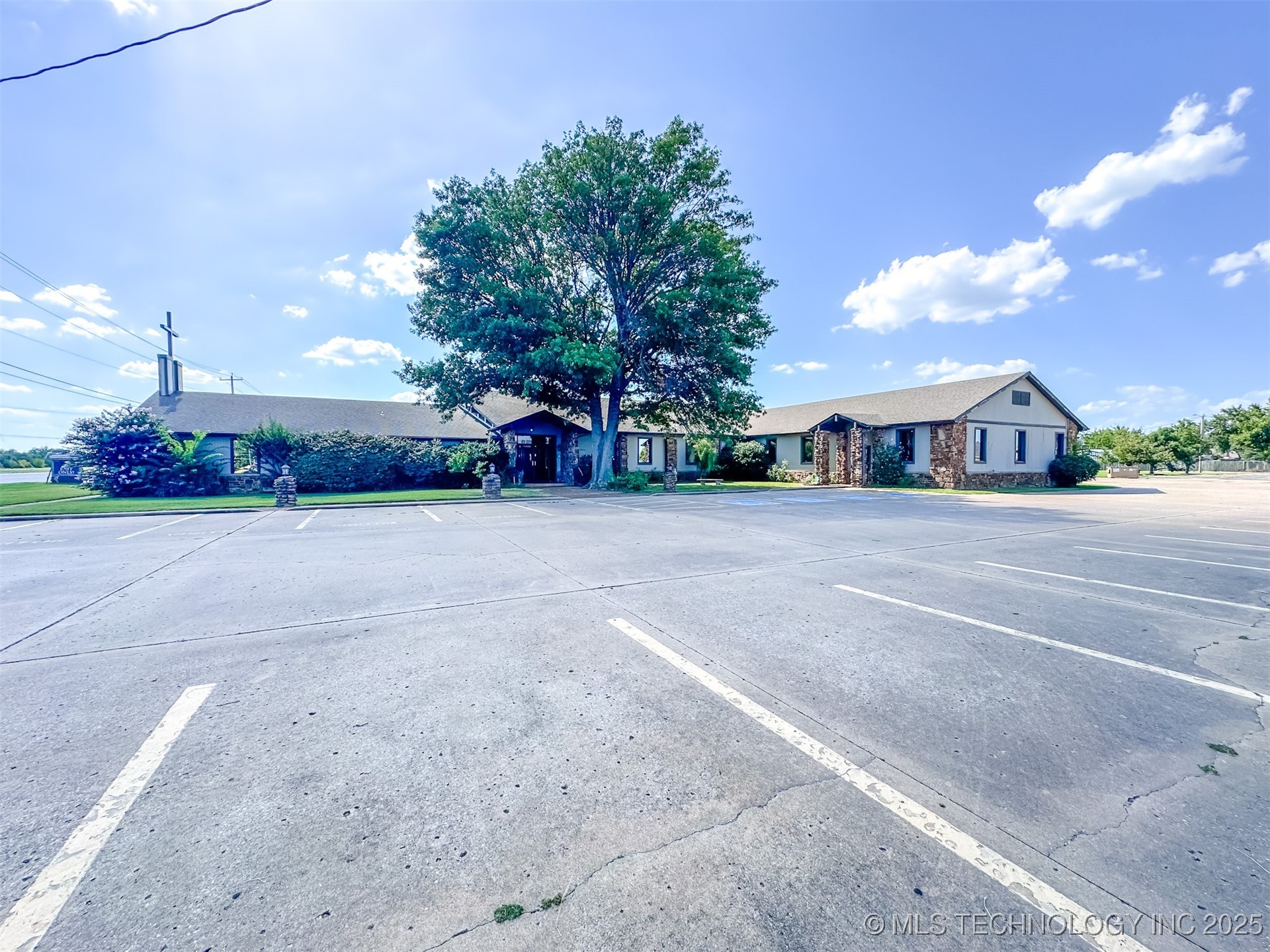 2833 W Main Street Jenks OK 74037