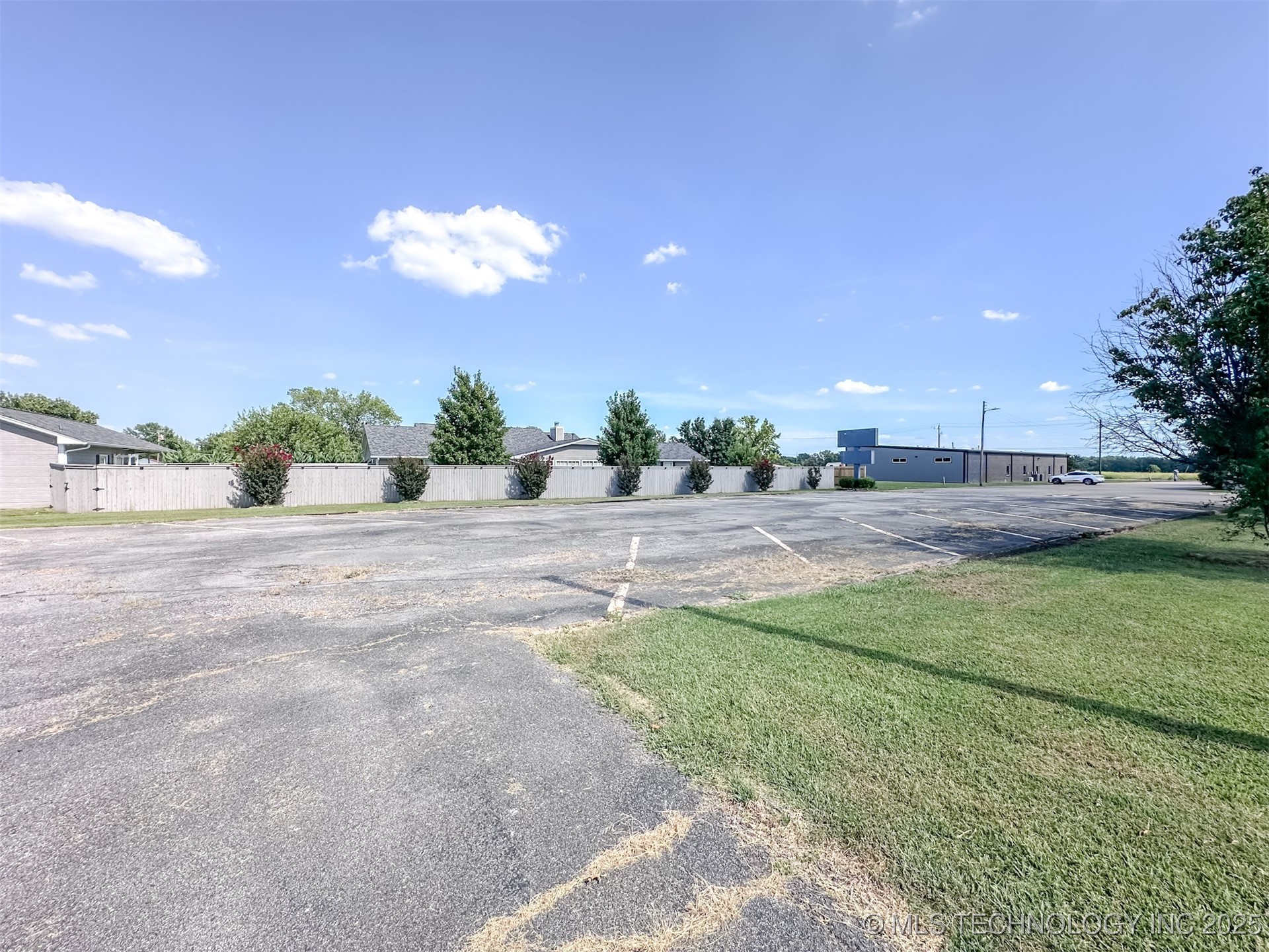 2833 W Main Street Jenks OK 74037
