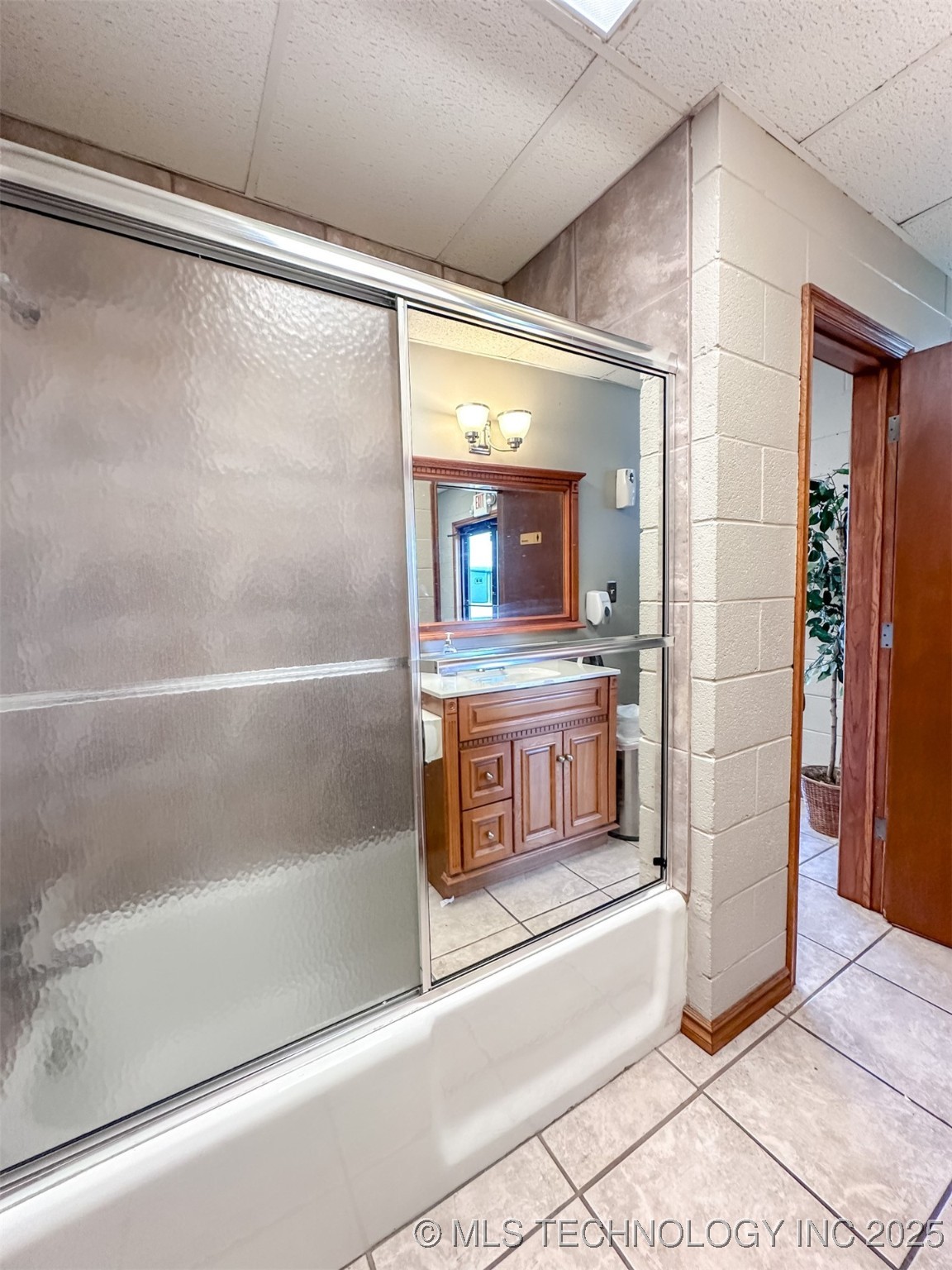 2833 W Main Street Jenks OK 74037