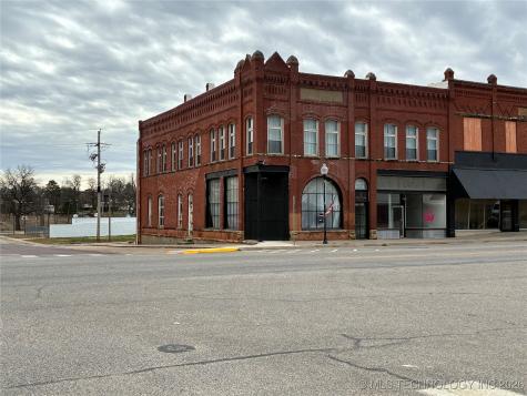 203 W Bdwy Okemah OK 74859