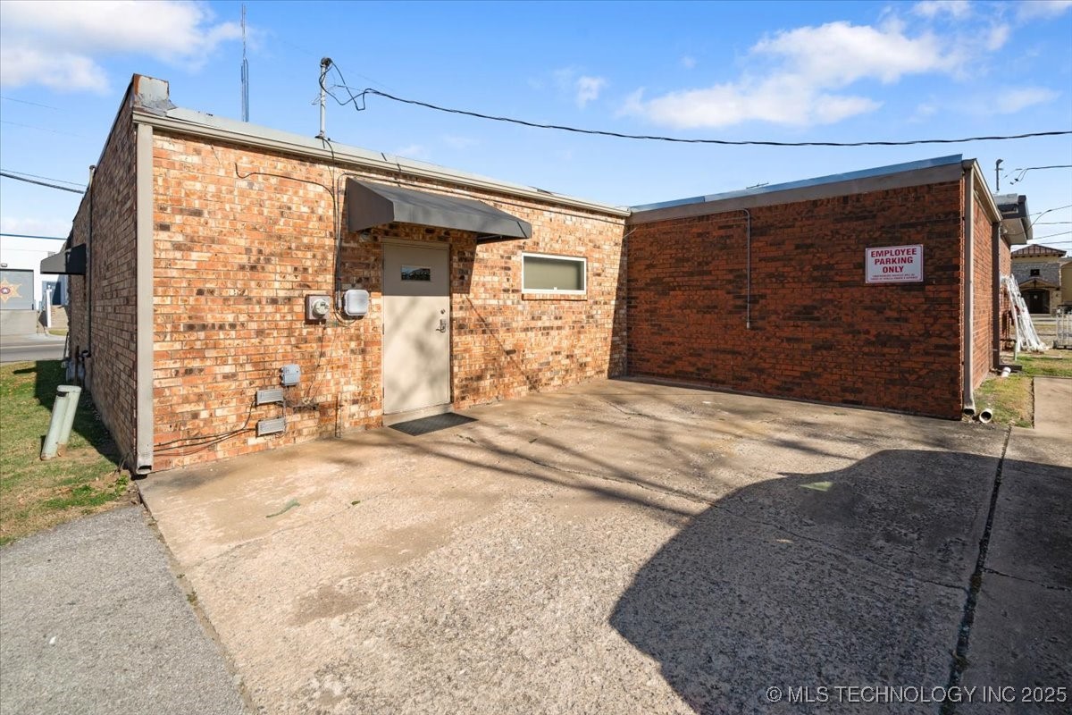 411 W 1st Street Claremore OK 74017
