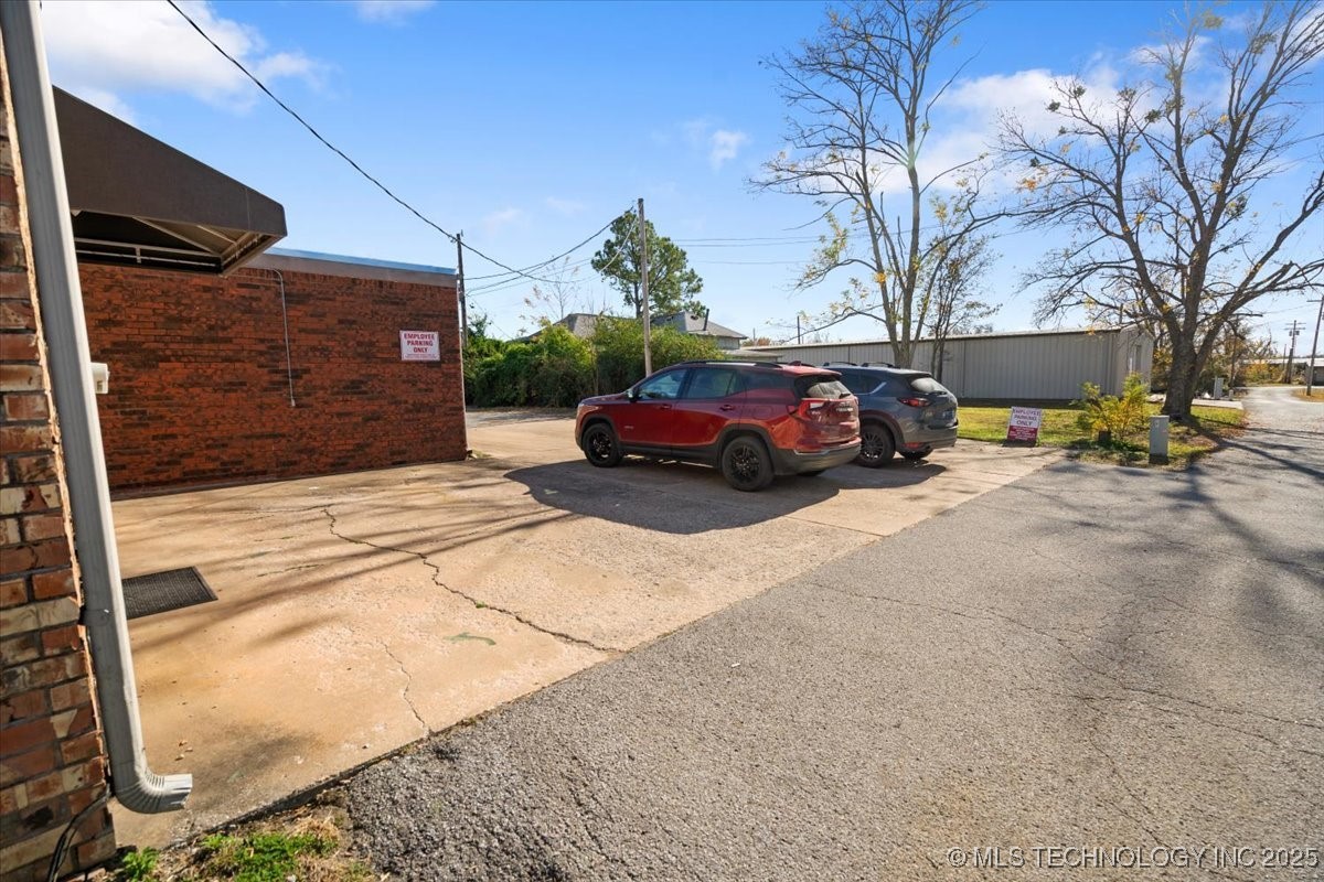411 W 1st Street Claremore OK 74017