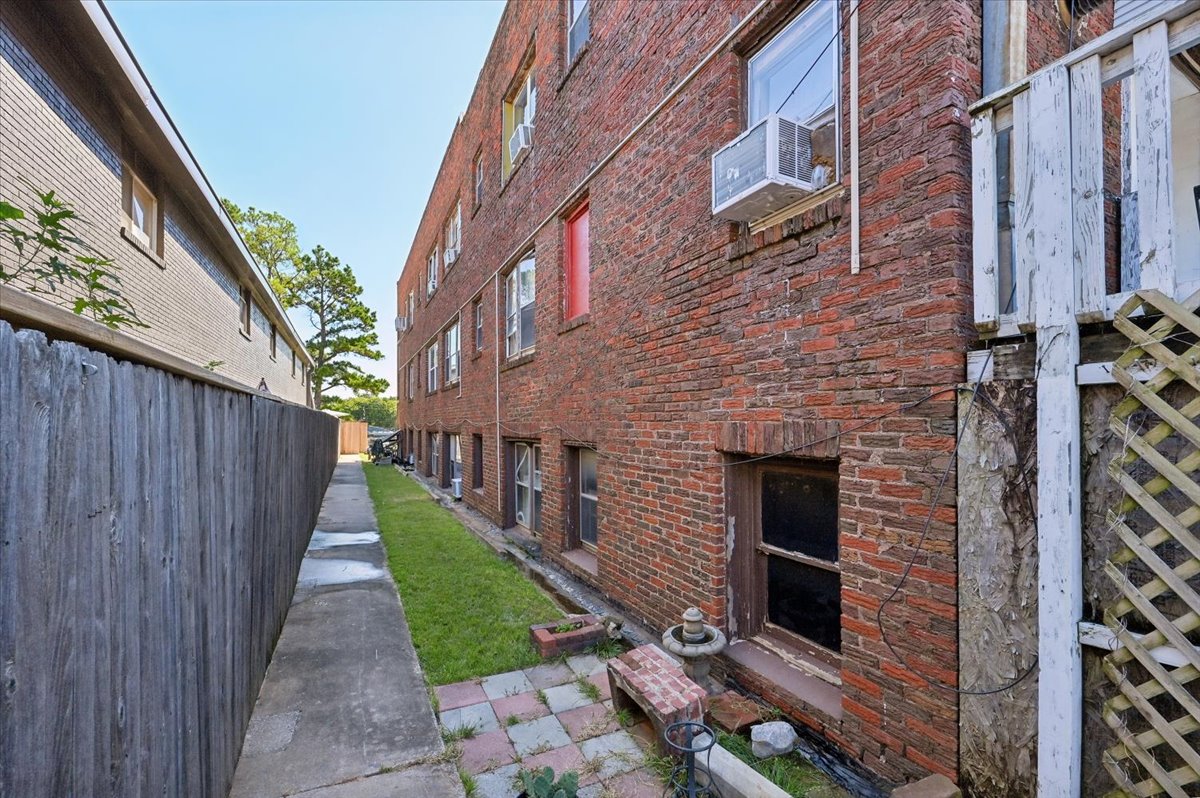 1408 S Troost Avenue Tulsa OK 74120