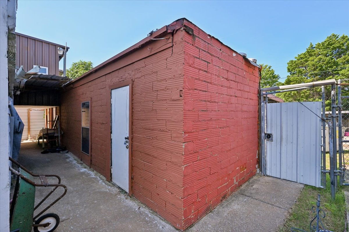 1408 S Troost Avenue Tulsa OK 74120