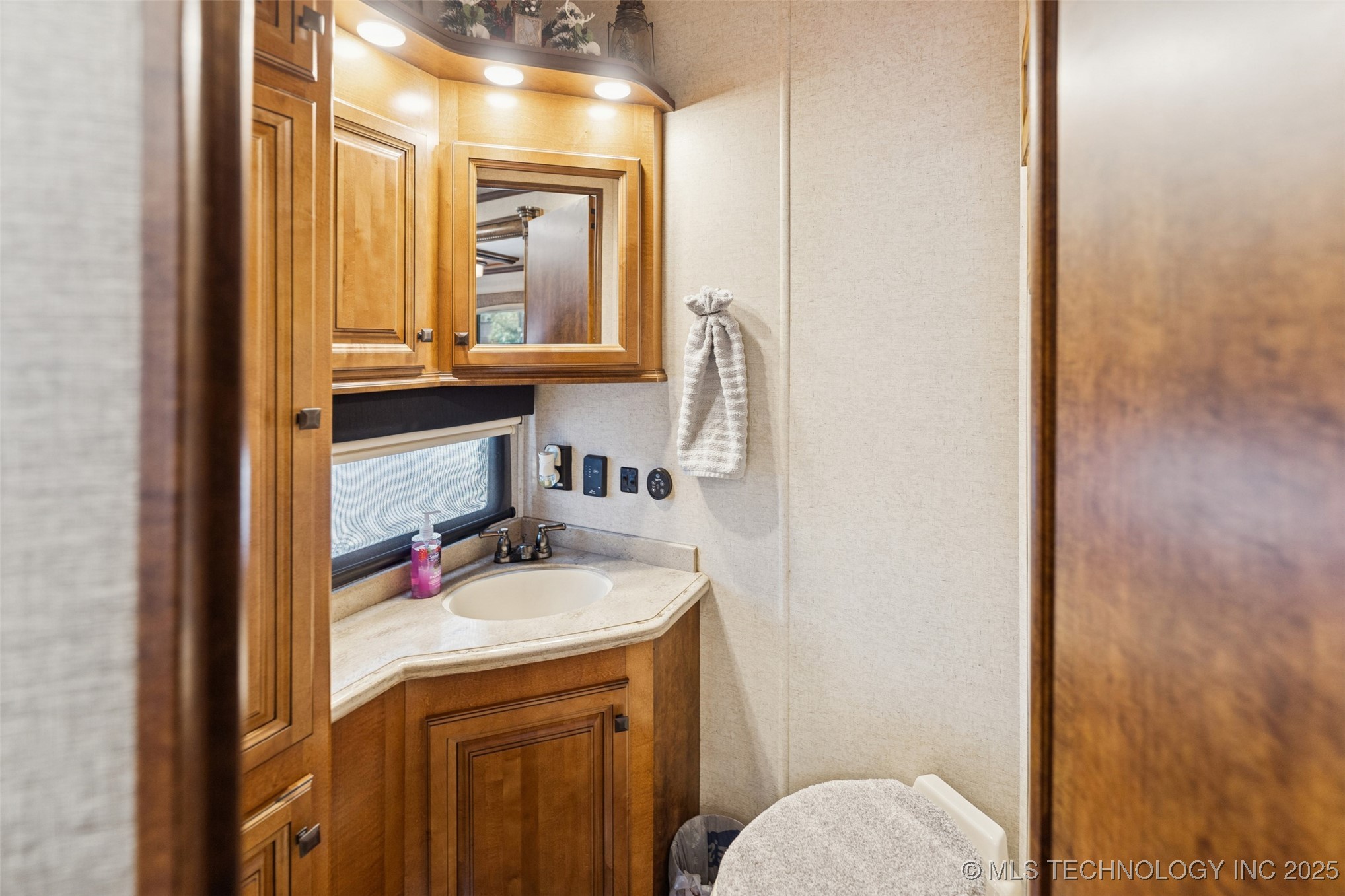 22601 S Highway 125 Fairland OK 74343