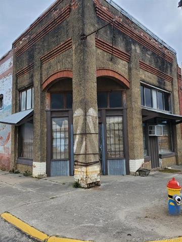 1101 W Main Street Quinton OK 74561