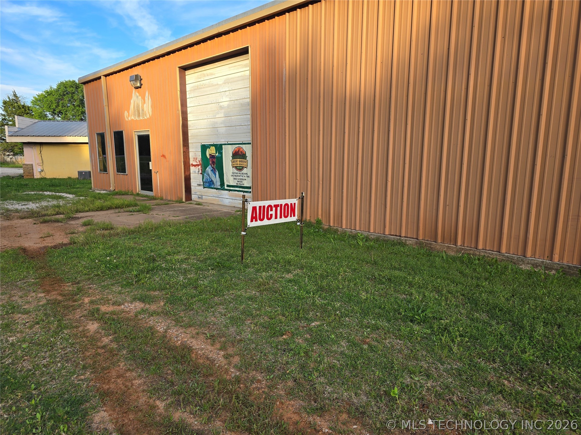 800 S D And H Road Cleveland OK 74020