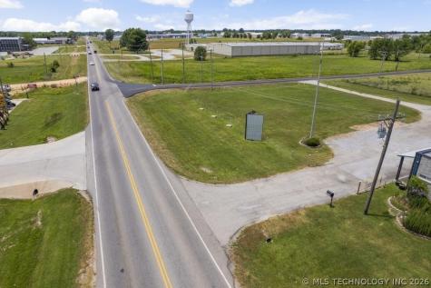 64050 E 290 Grove OK 74344
