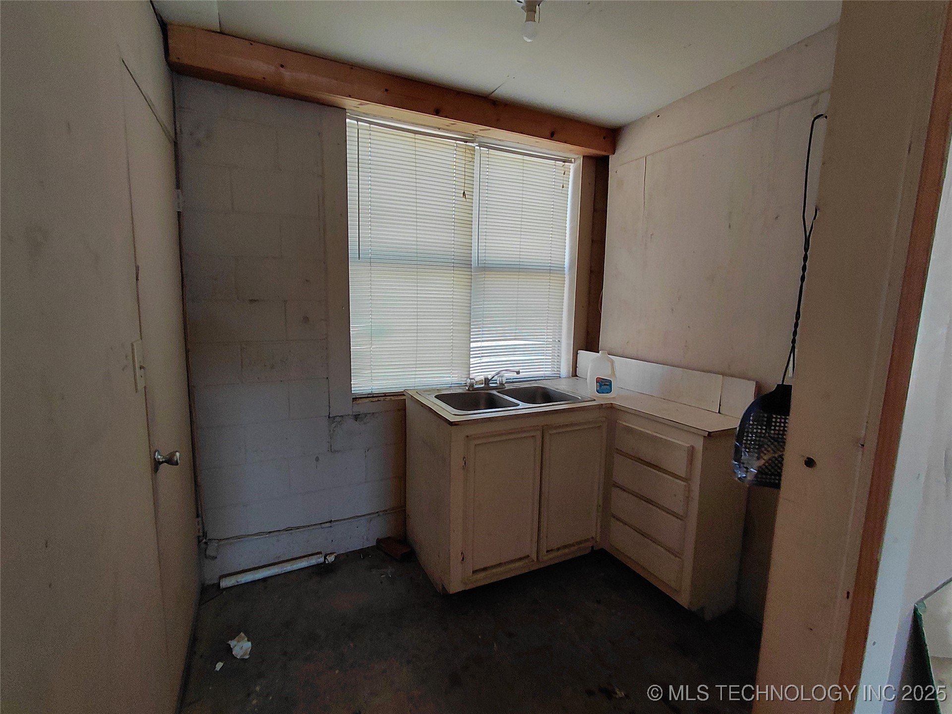 12273 Us Highway 69 Chouteau OK 74337