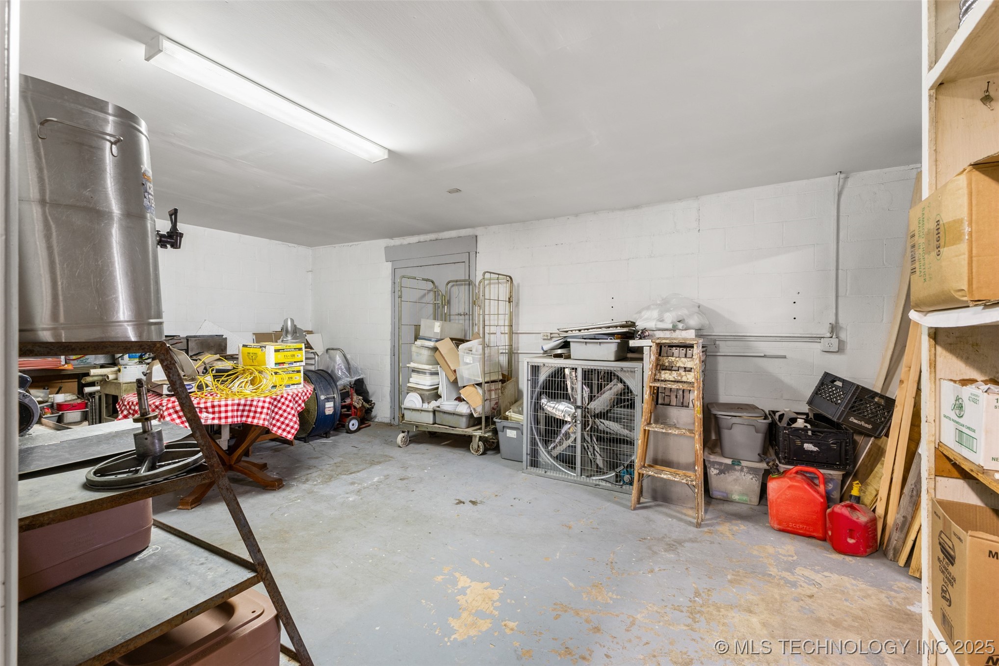 310 W Paul Pauls Valley OK 73075