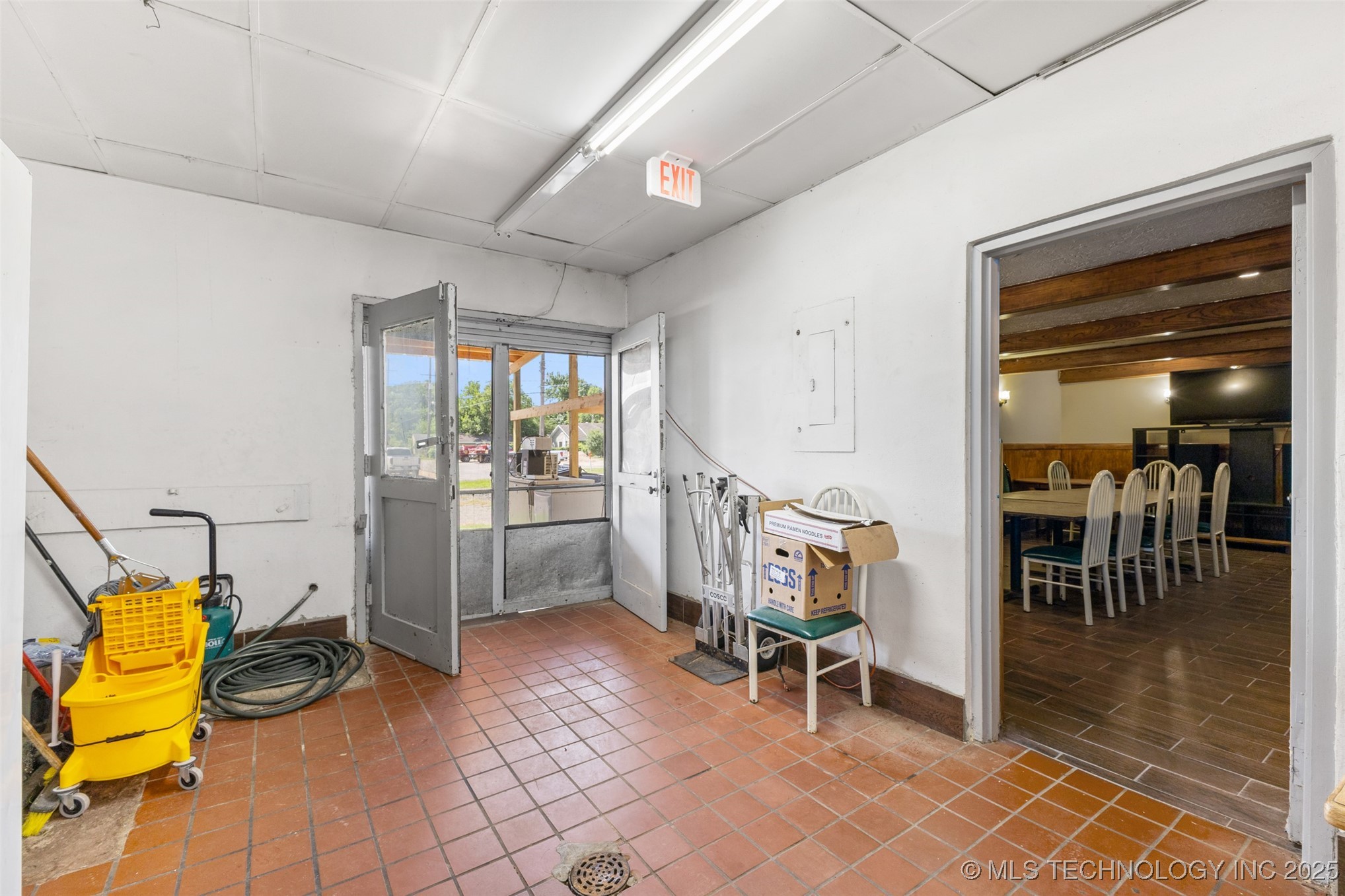 310 W Paul Pauls Valley OK 73075
