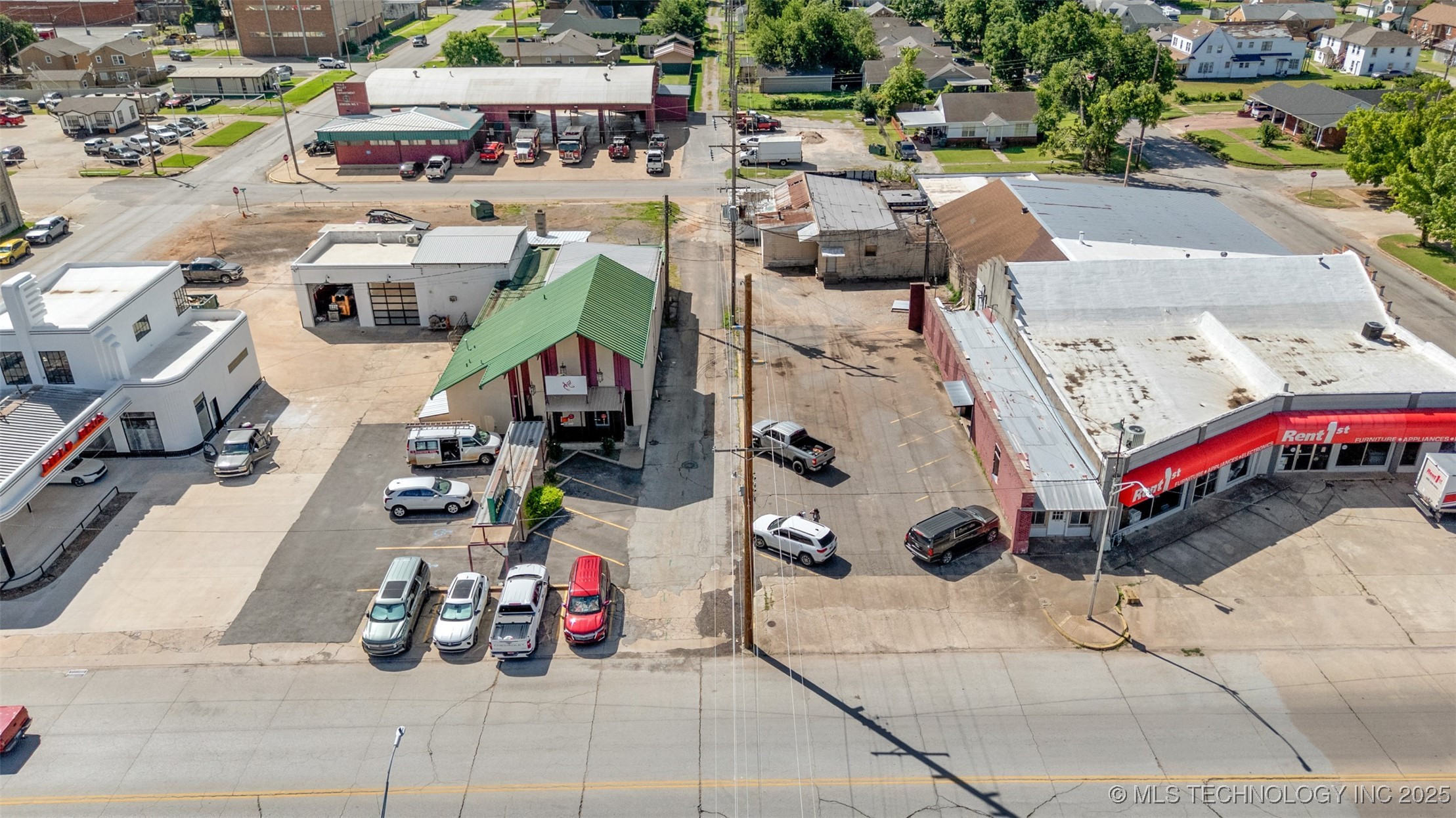310 W Paul Pauls Valley OK 73075