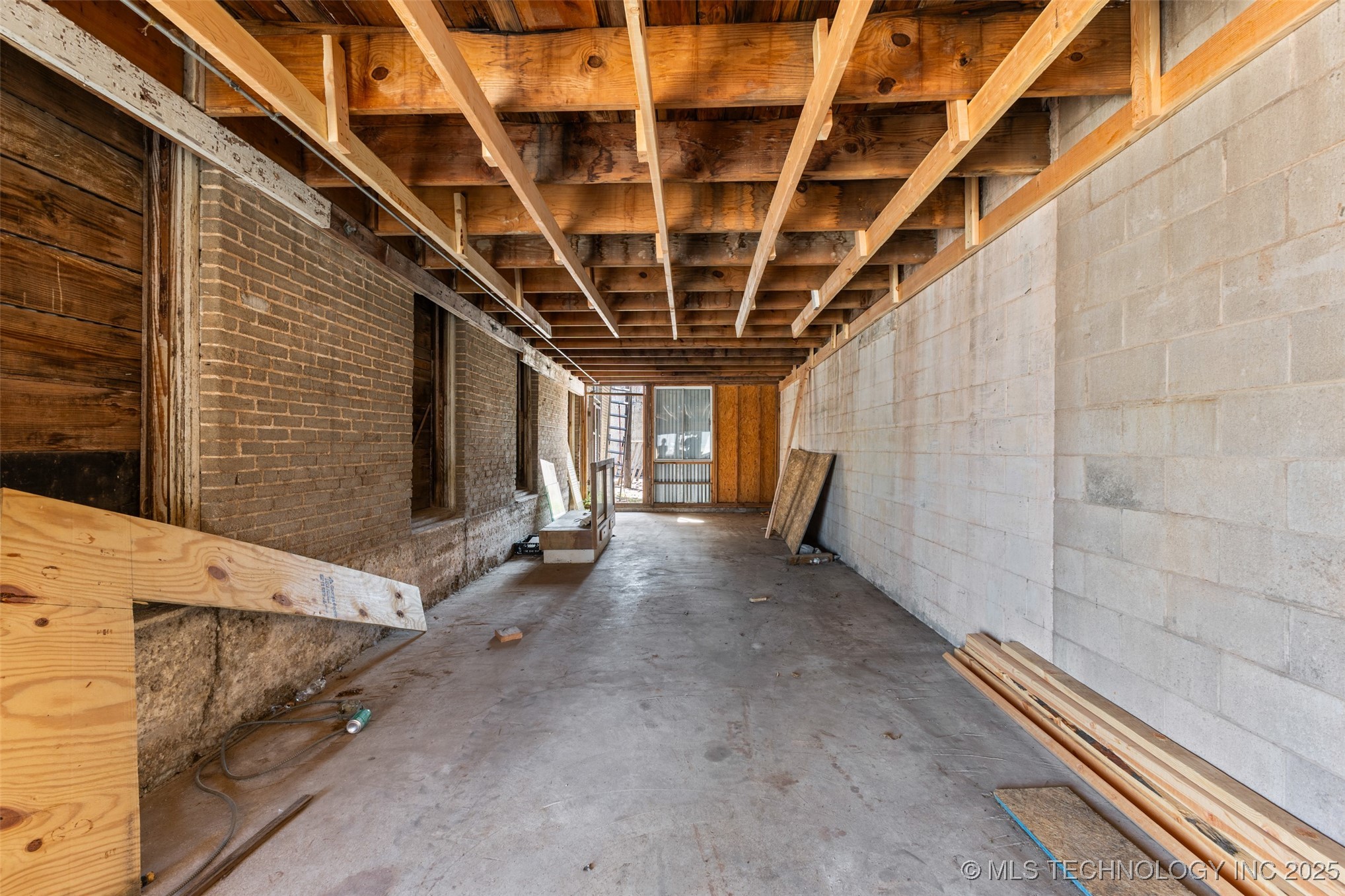 310 W Paul Pauls Valley OK 73075