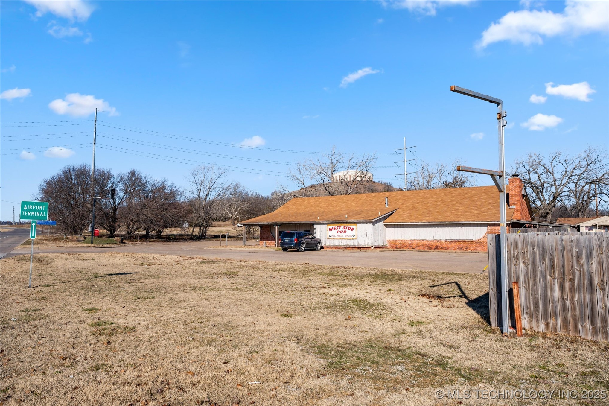 1840 SW Frank Phillips Boulevard Bartlesville OK 74003