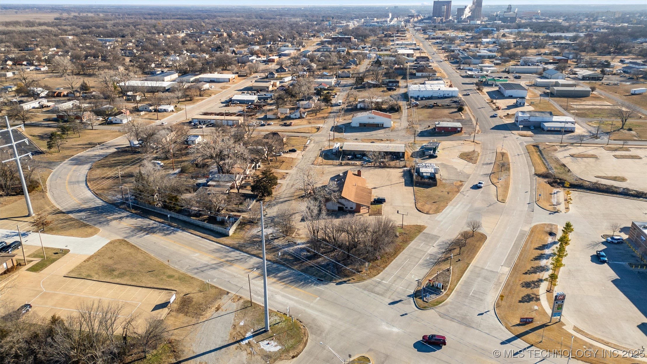 1840 SW Frank Phillips Boulevard Bartlesville OK 74003