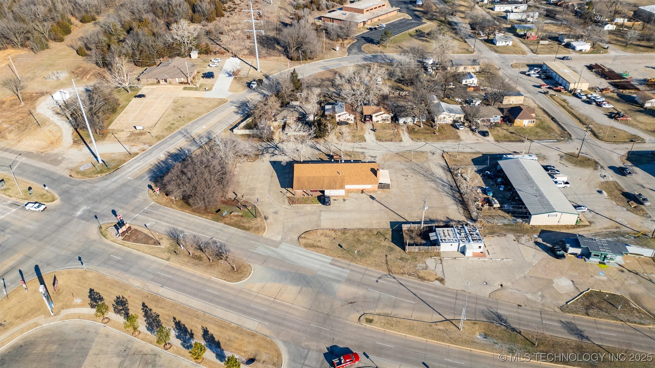 1840 SW Frank Phillips Boulevard Bartlesville OK 74003