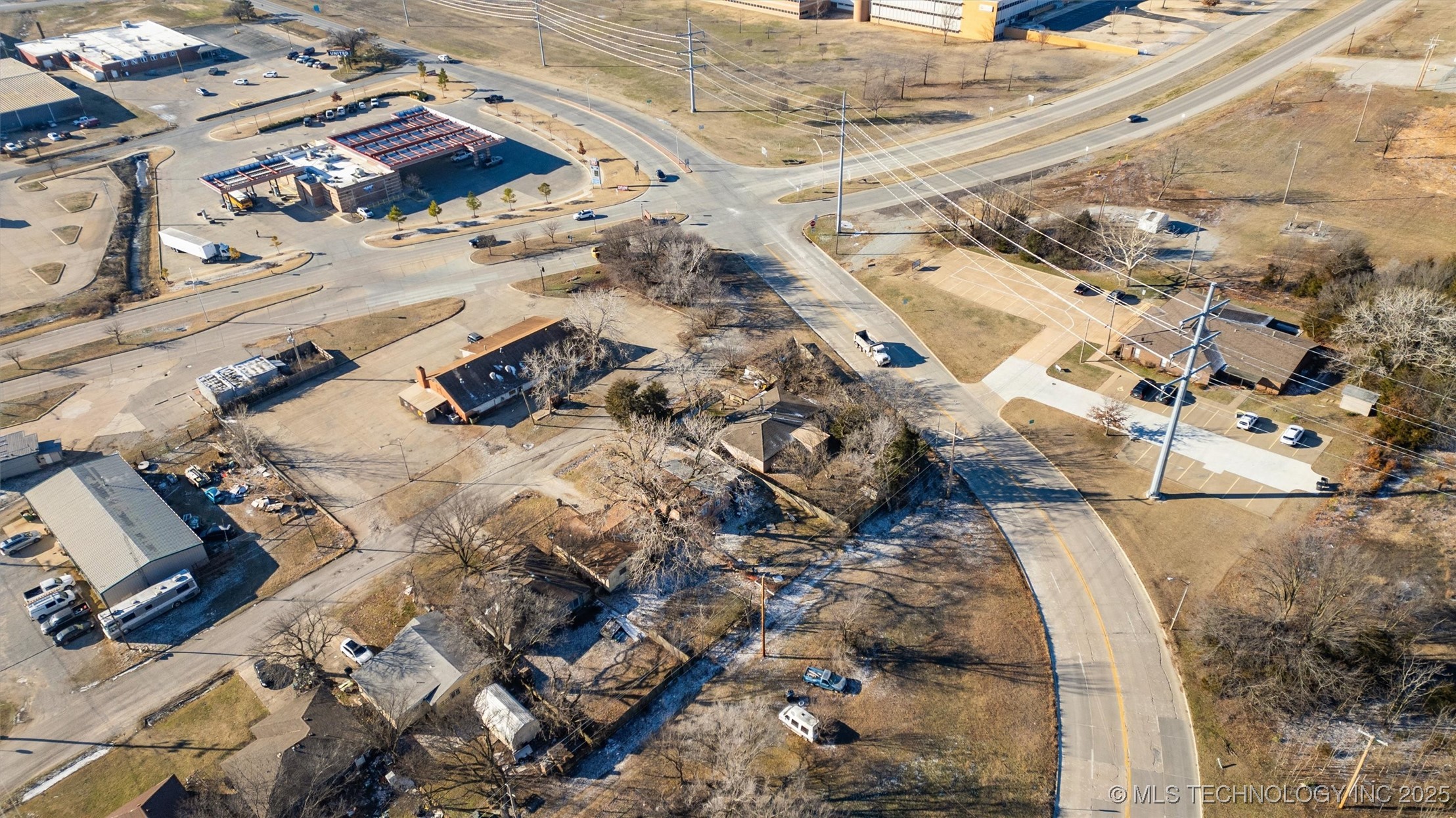 1840 SW Frank Phillips Boulevard Bartlesville OK 74003
