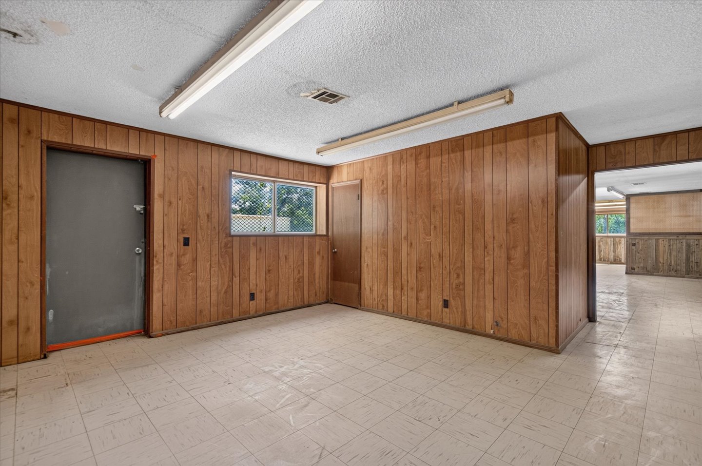1420 Tuxedo Boulevard Bartlesville OK 74006