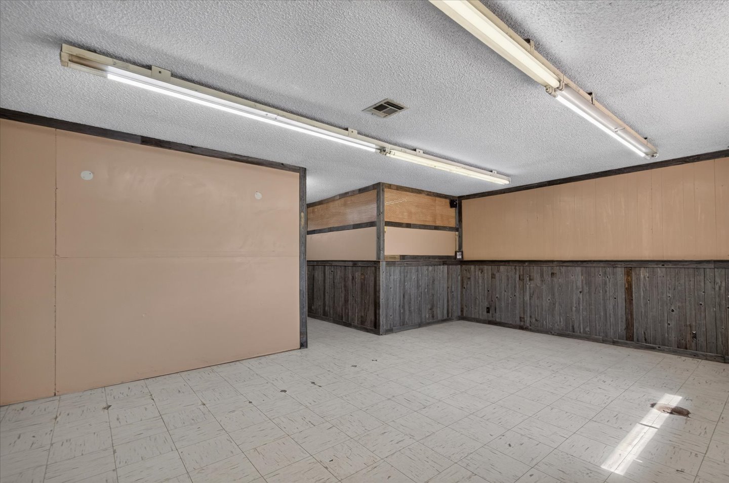 1420 Tuxedo Boulevard Bartlesville OK 74006