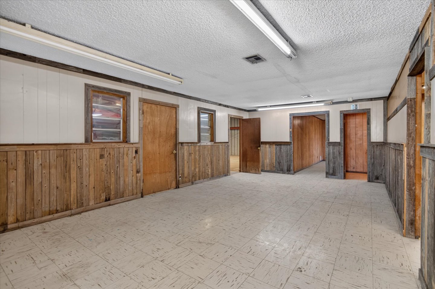 1420 Tuxedo Boulevard Bartlesville OK 74006