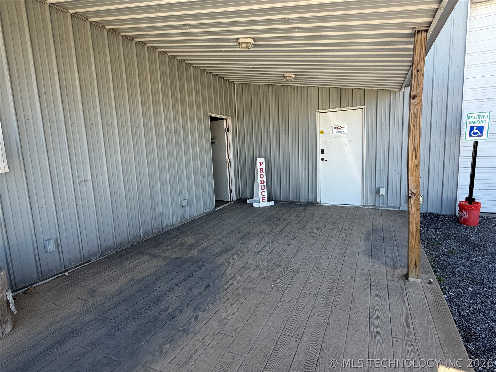 8302 W 51 Street S Tulsa OK 74107