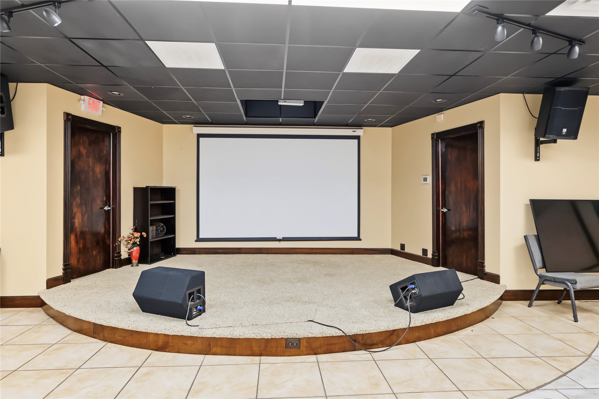 206 E 3rd Street Skiatook OK 74070