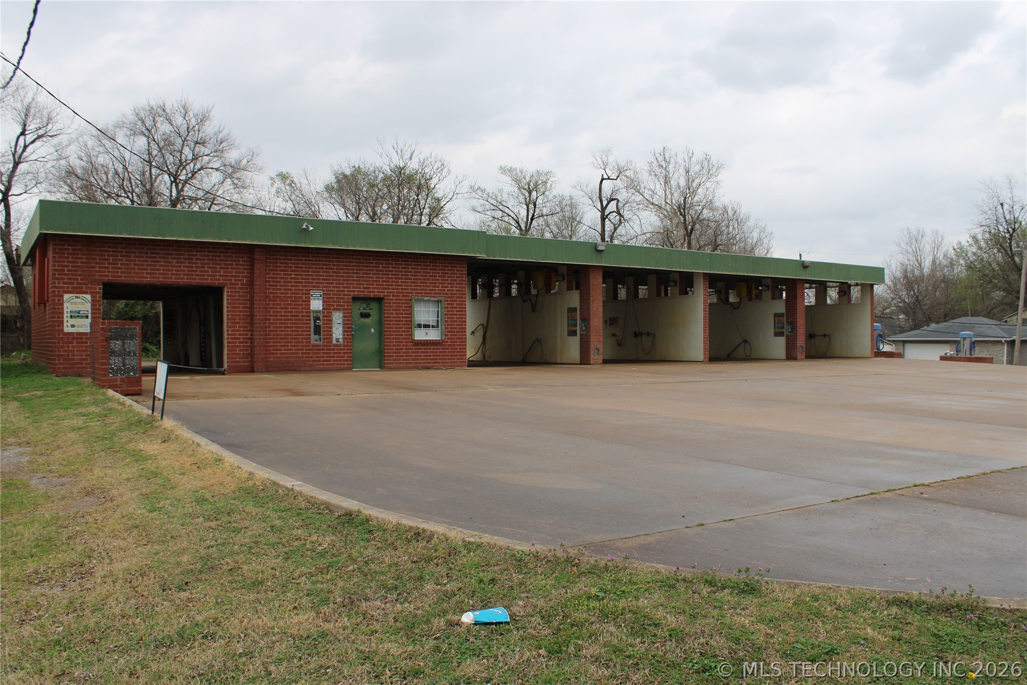 1806 W Broadway Street Collinsville OK 74021
