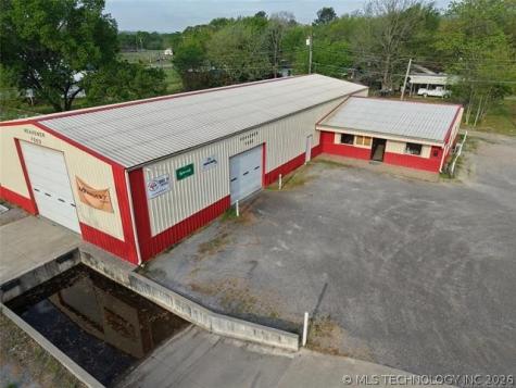 910 W 1st Street Heavener OK 74937