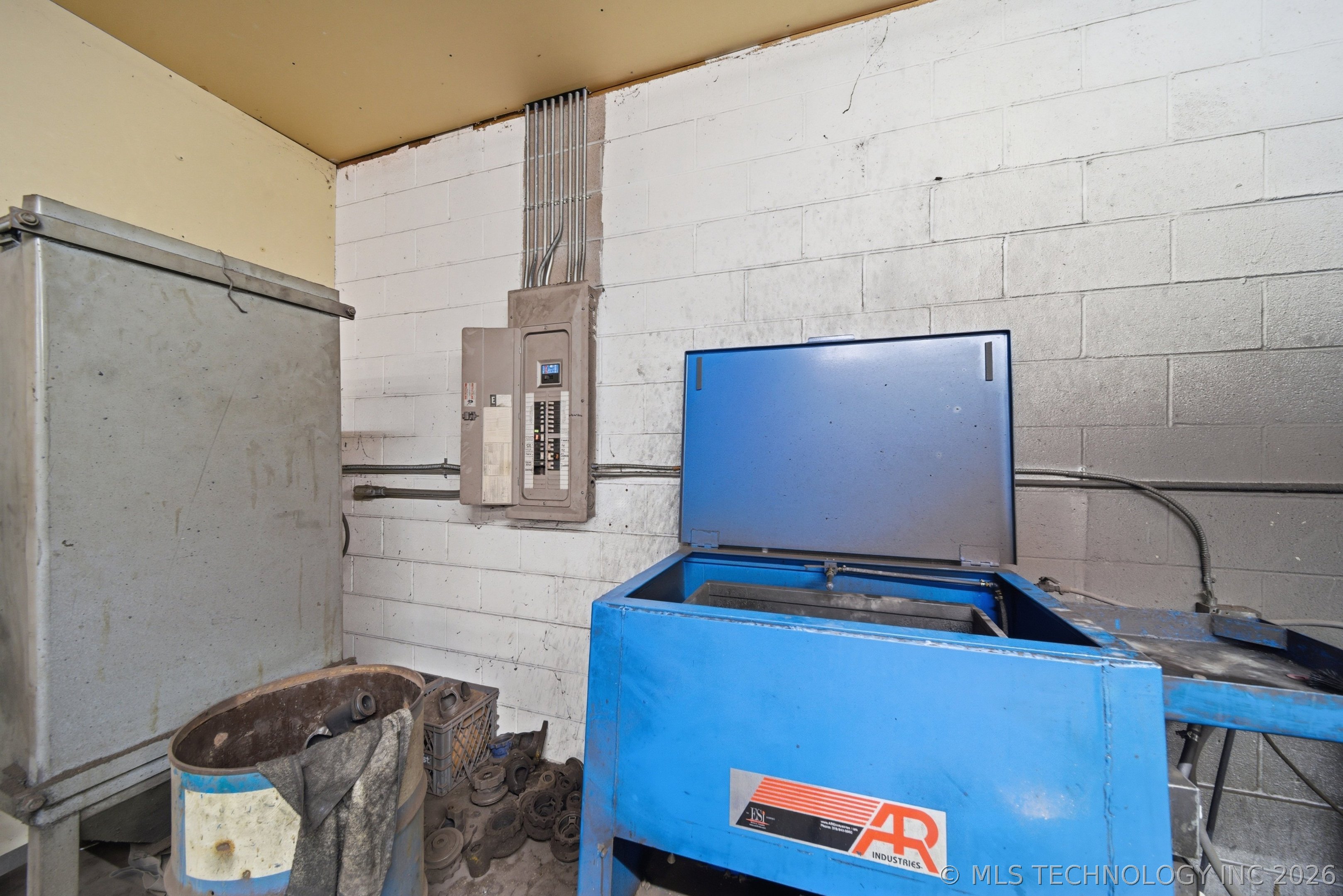 2604 E Apache Street Tulsa OK 74110