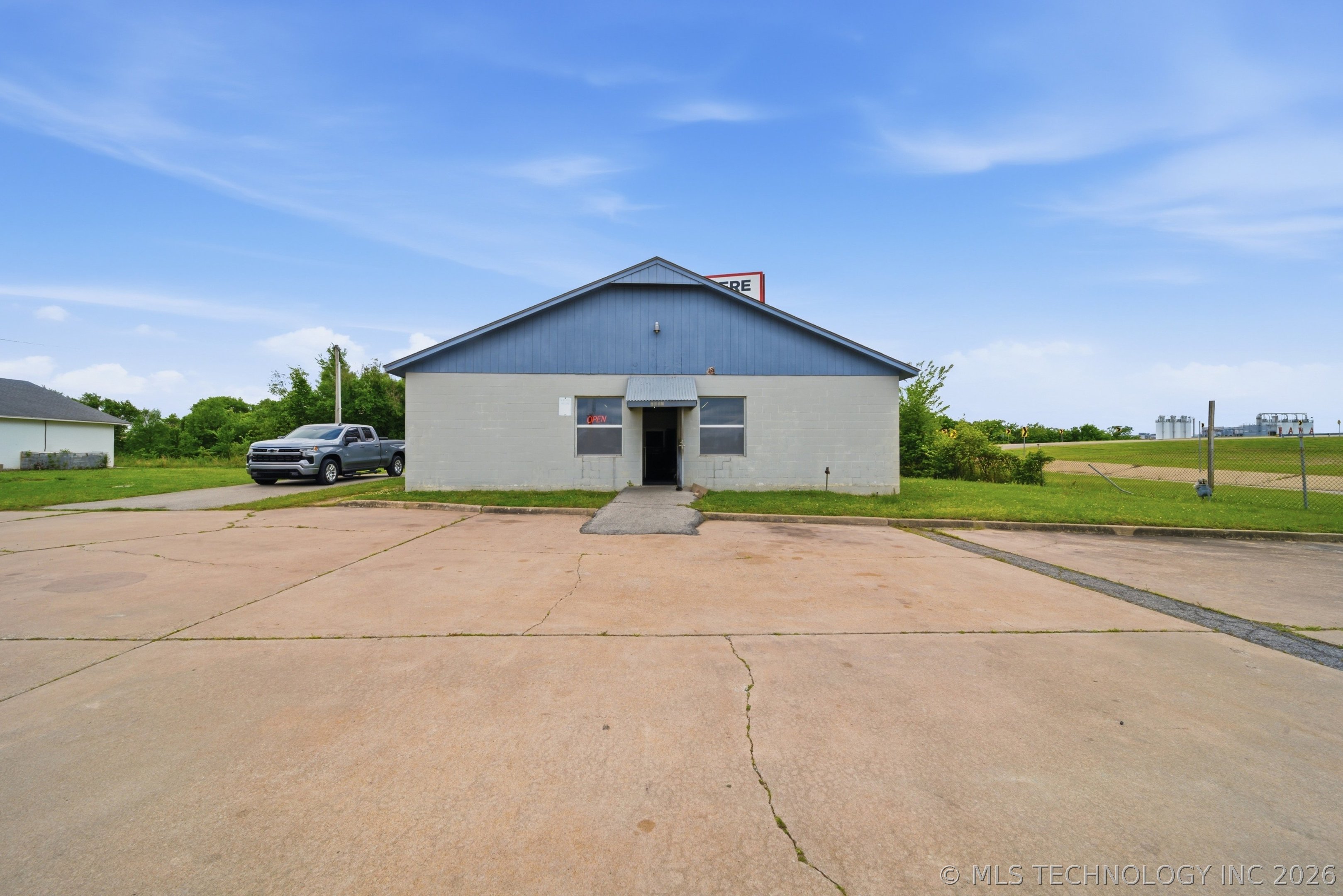 2604 E Apache Street Tulsa OK 74110