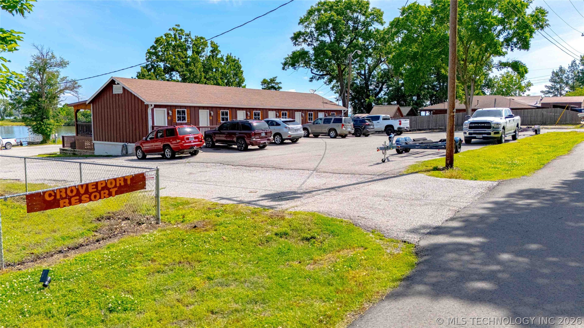 1561 110th Street W Grove OK 74344