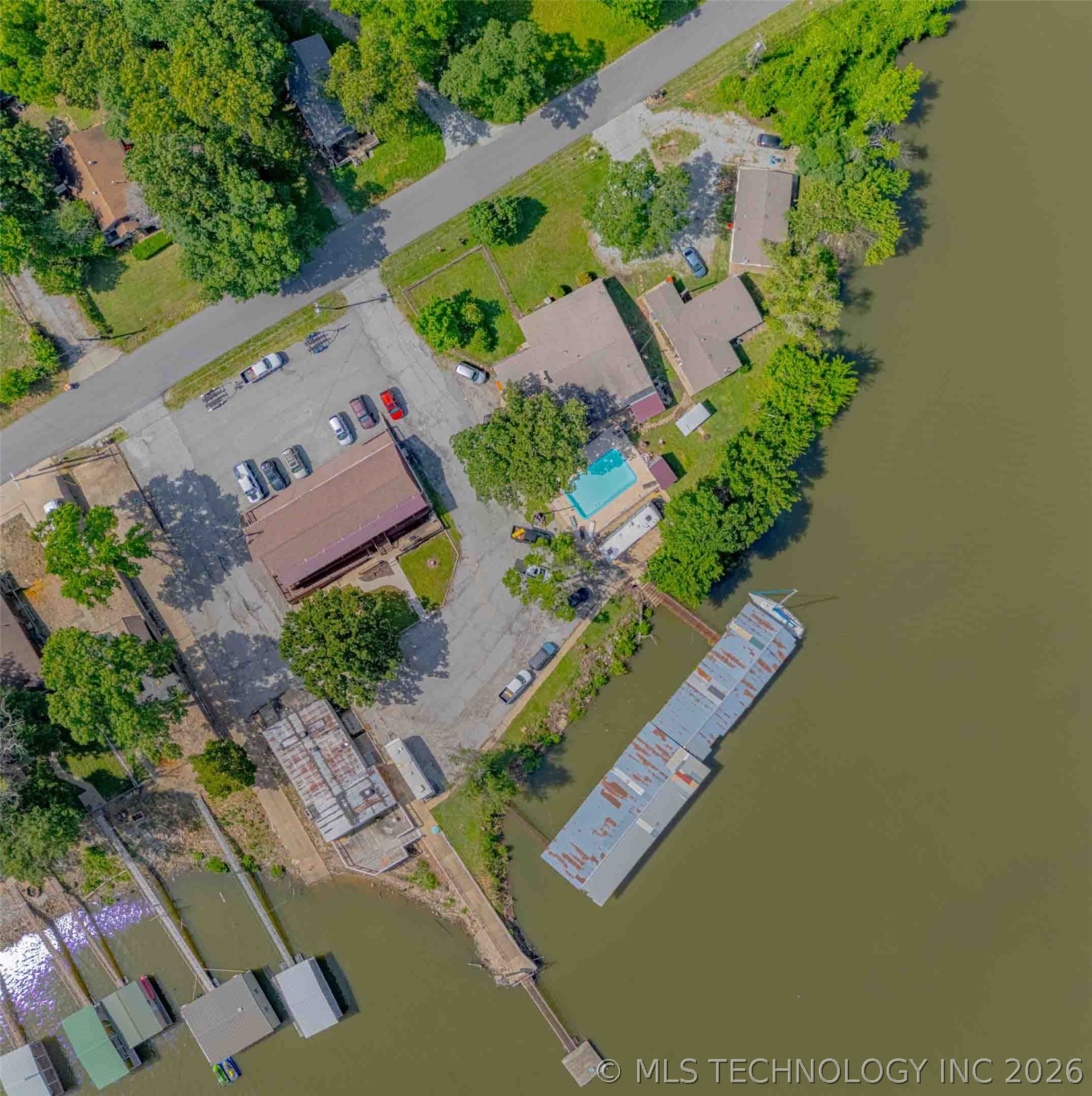 1561 110th Street W Grove OK 74344
