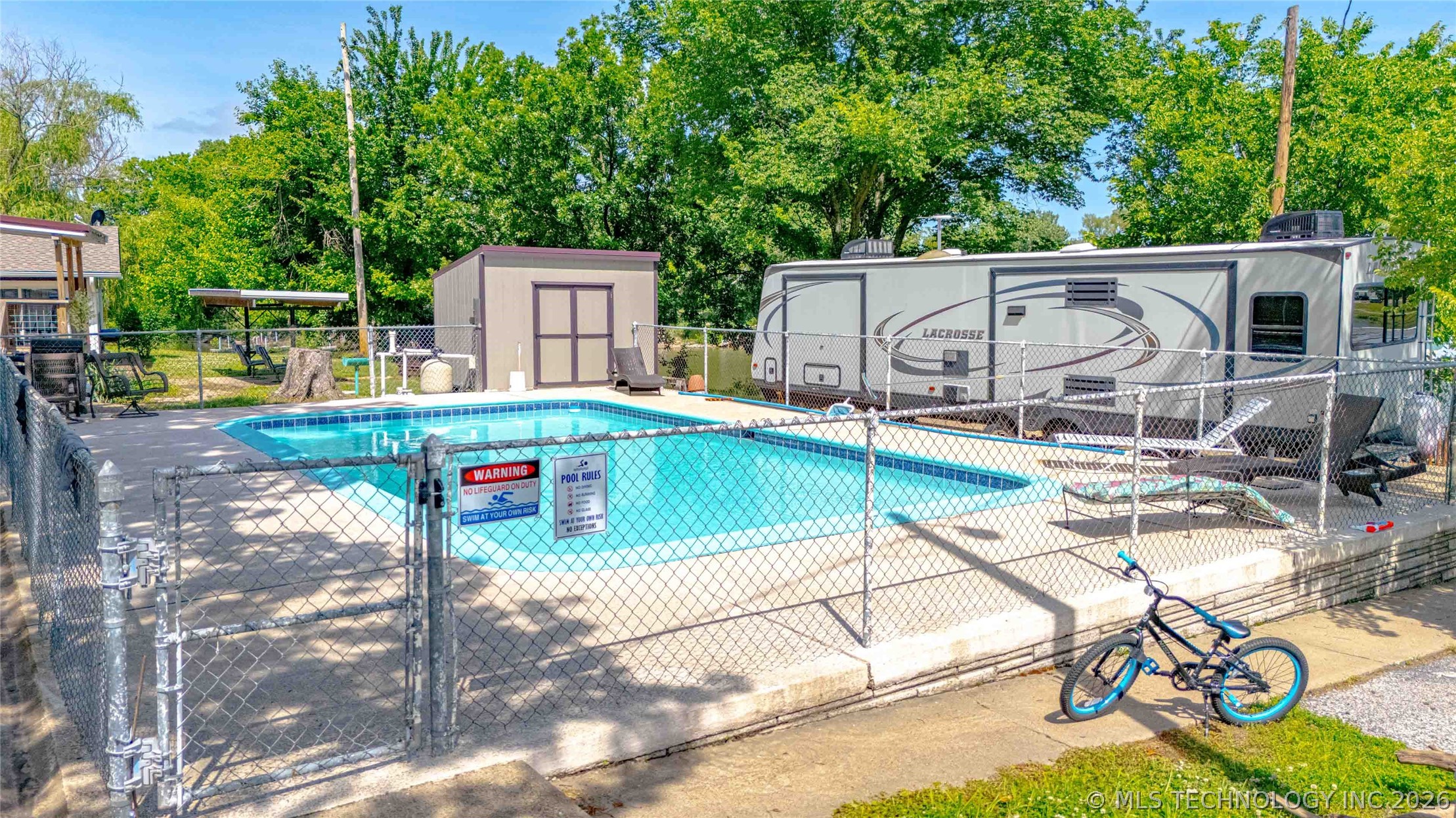 1561 110th Street W Grove OK 74344